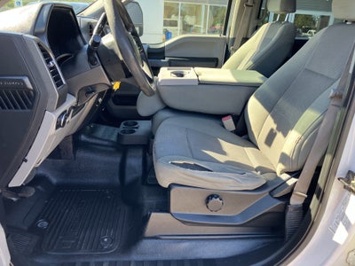 2017 Ford Super Duty F-550 DRW XL