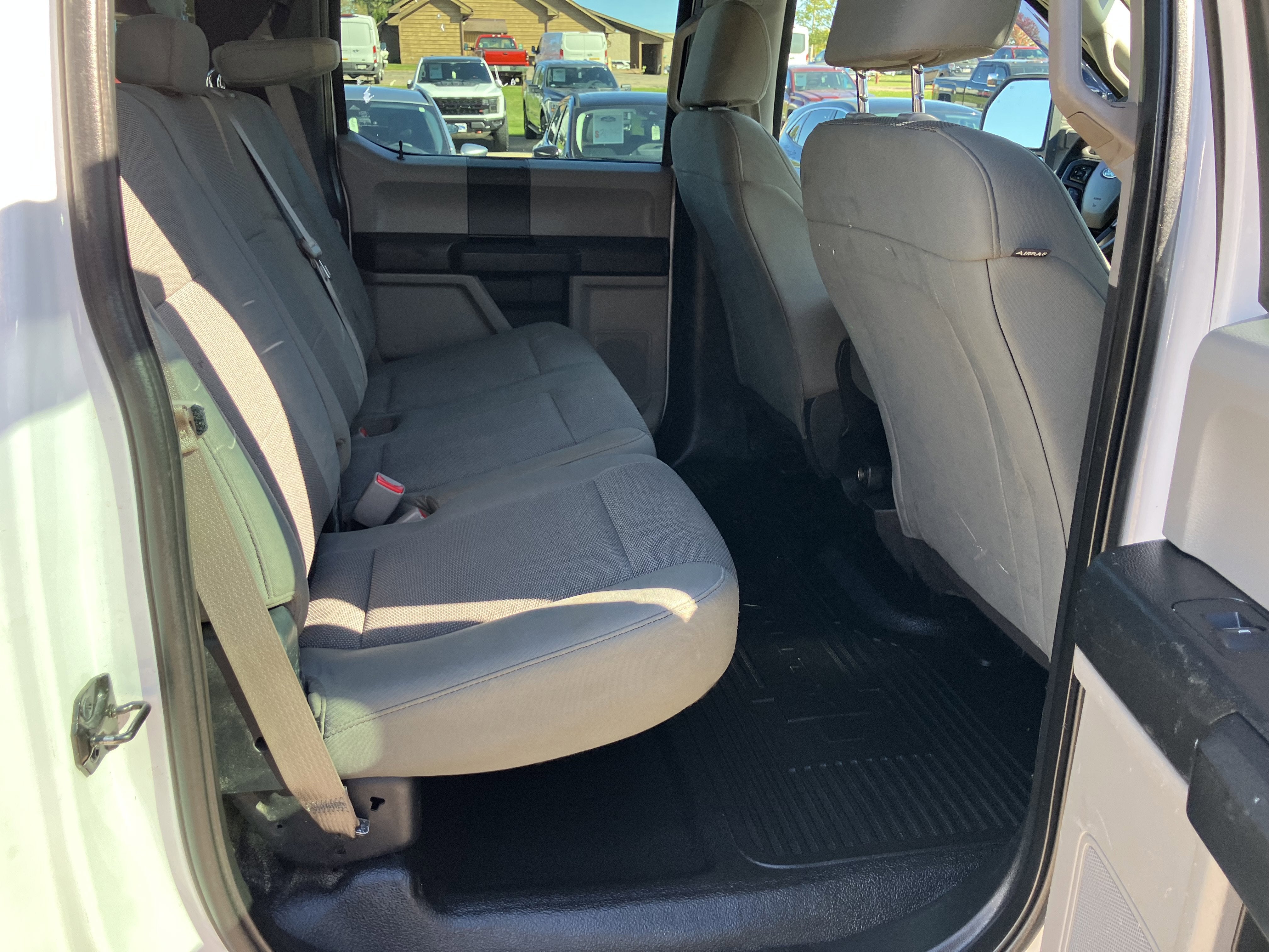 2017 Ford Super Duty F-550 DRW XL