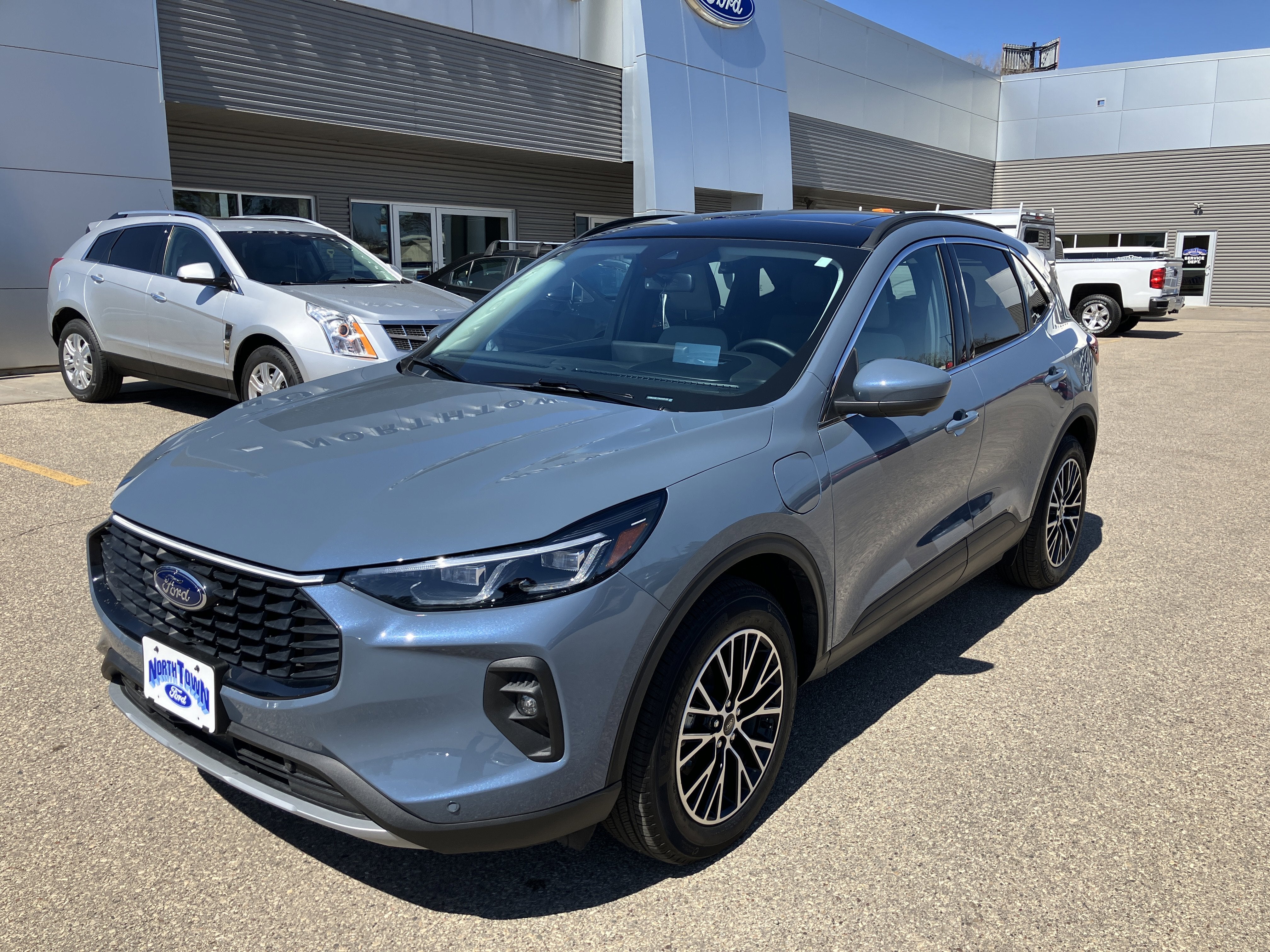 Used 2025 Ford Escape Plug-in hybrid PHEV with VIN 1FMCU0E17SUA50100 for sale in Menomonie, WI