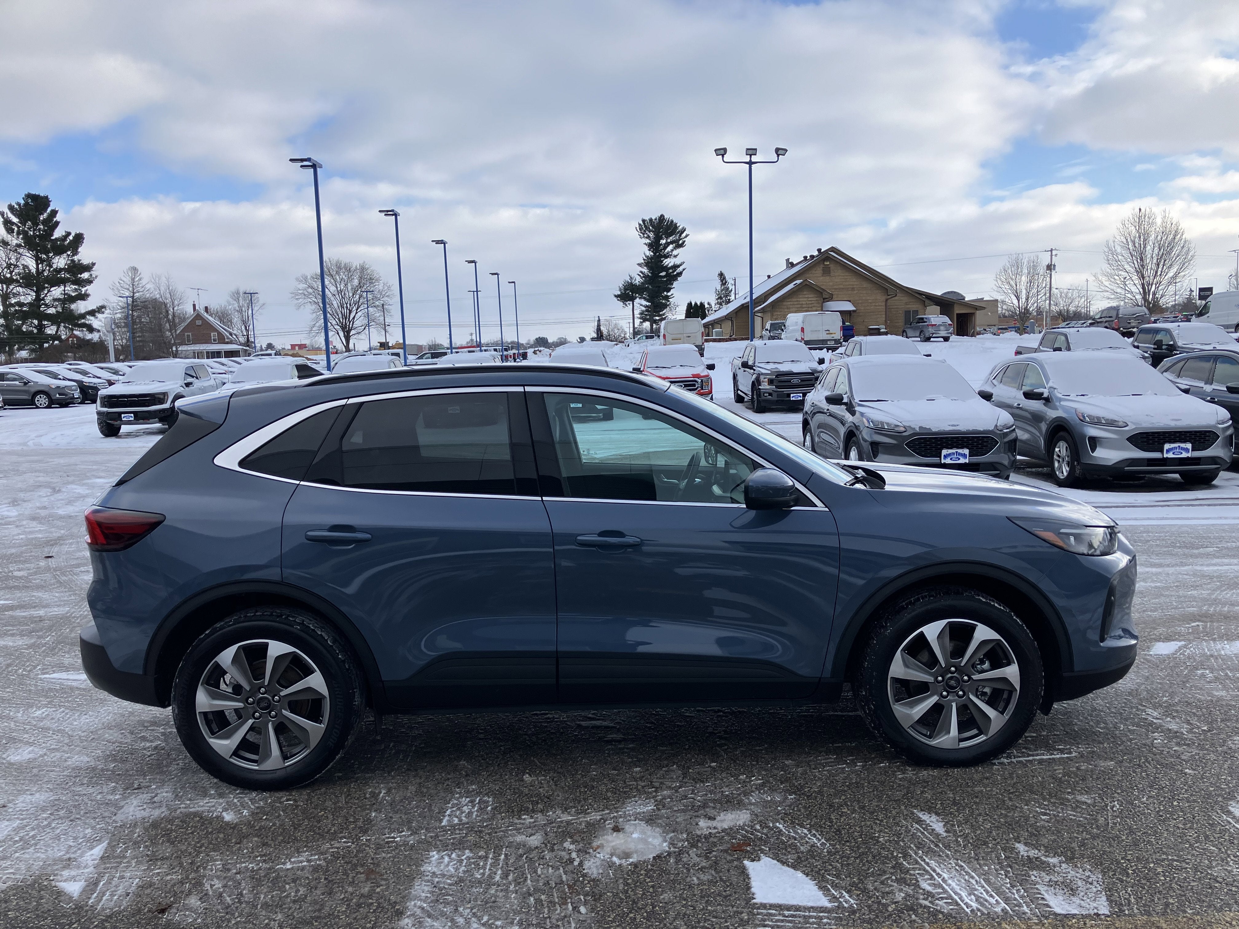 2025 Ford Escape Platinum