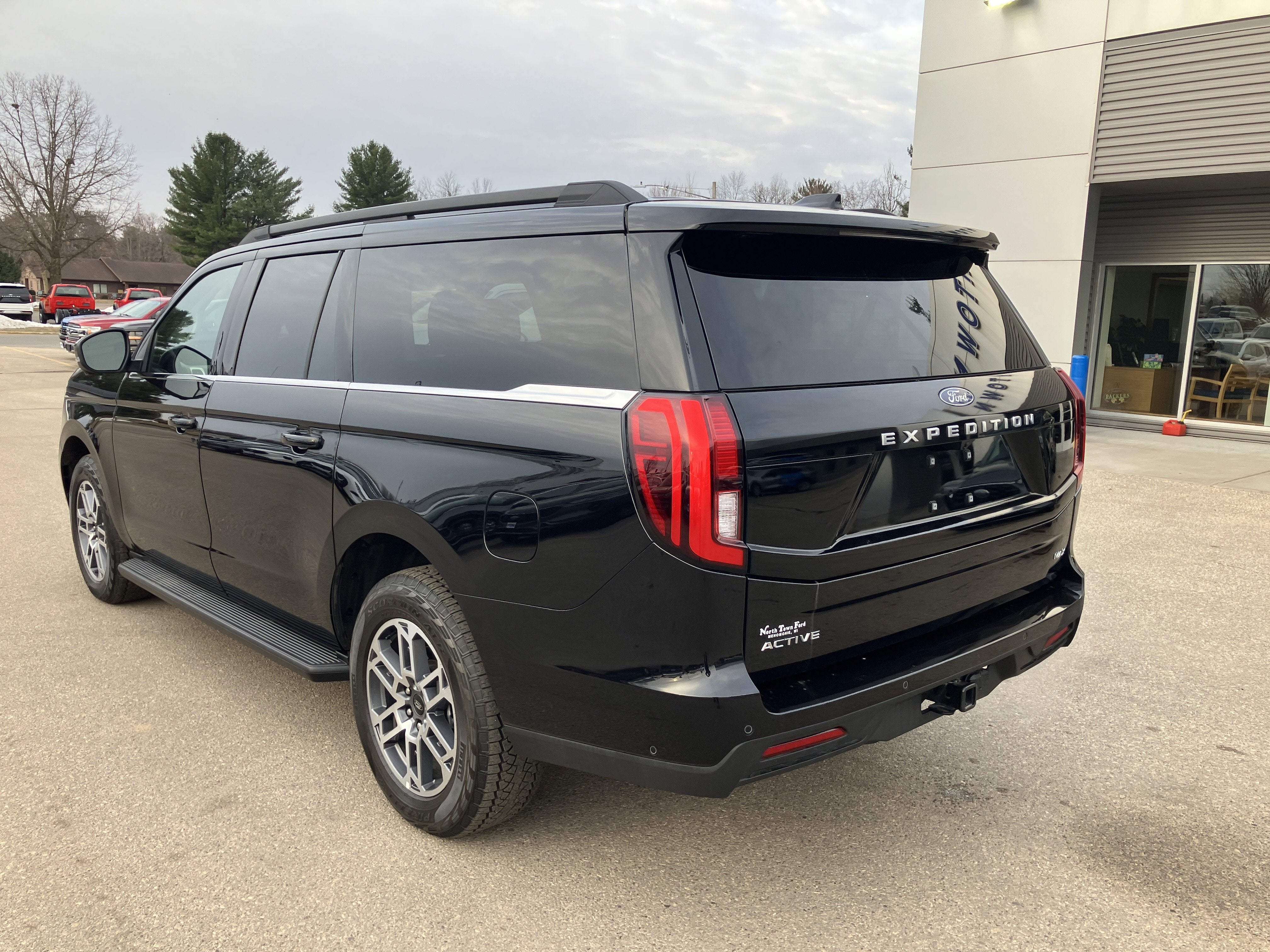 2025 Ford Expedition Max Active