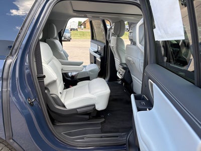 2027 Ford Expedition Max Platinum