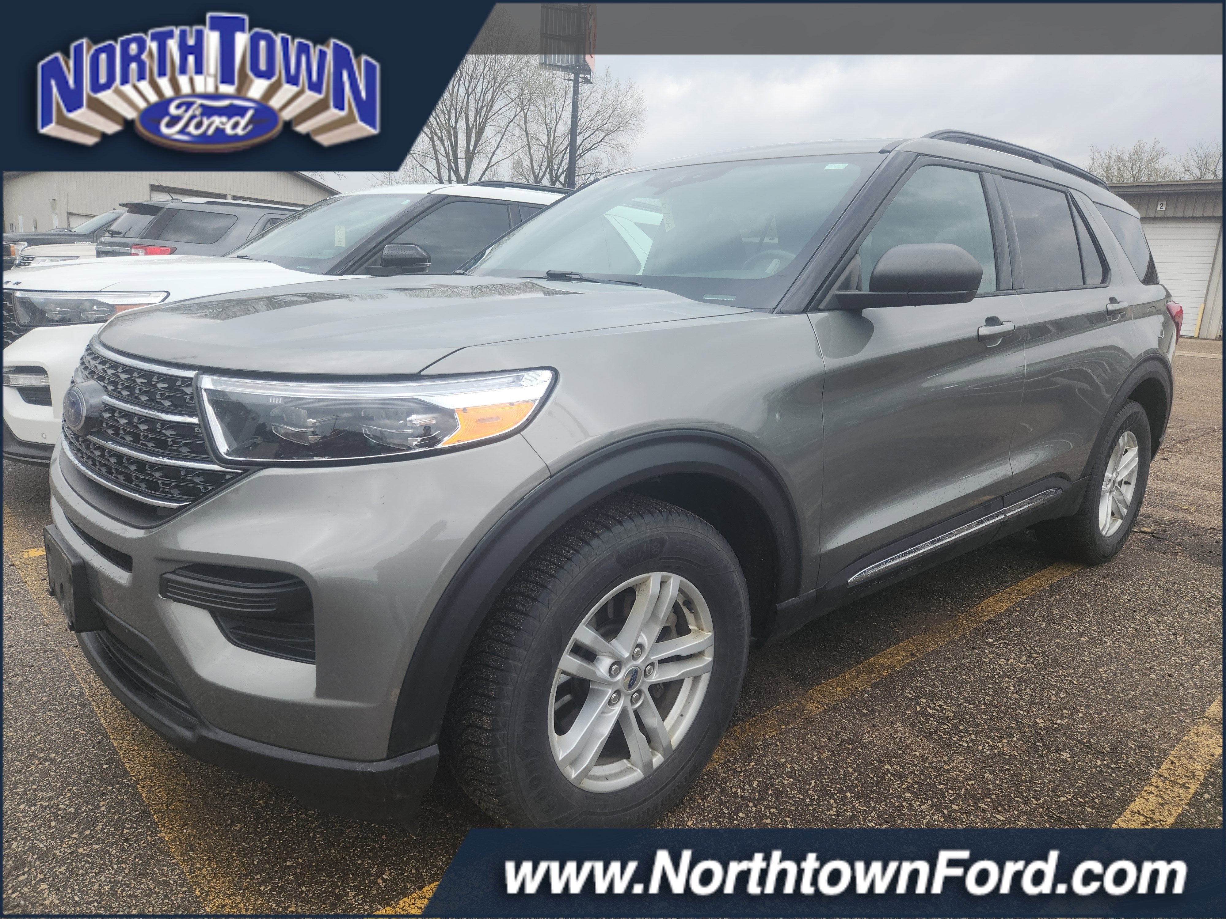2020 Ford Explorer XLT 4WD's photo