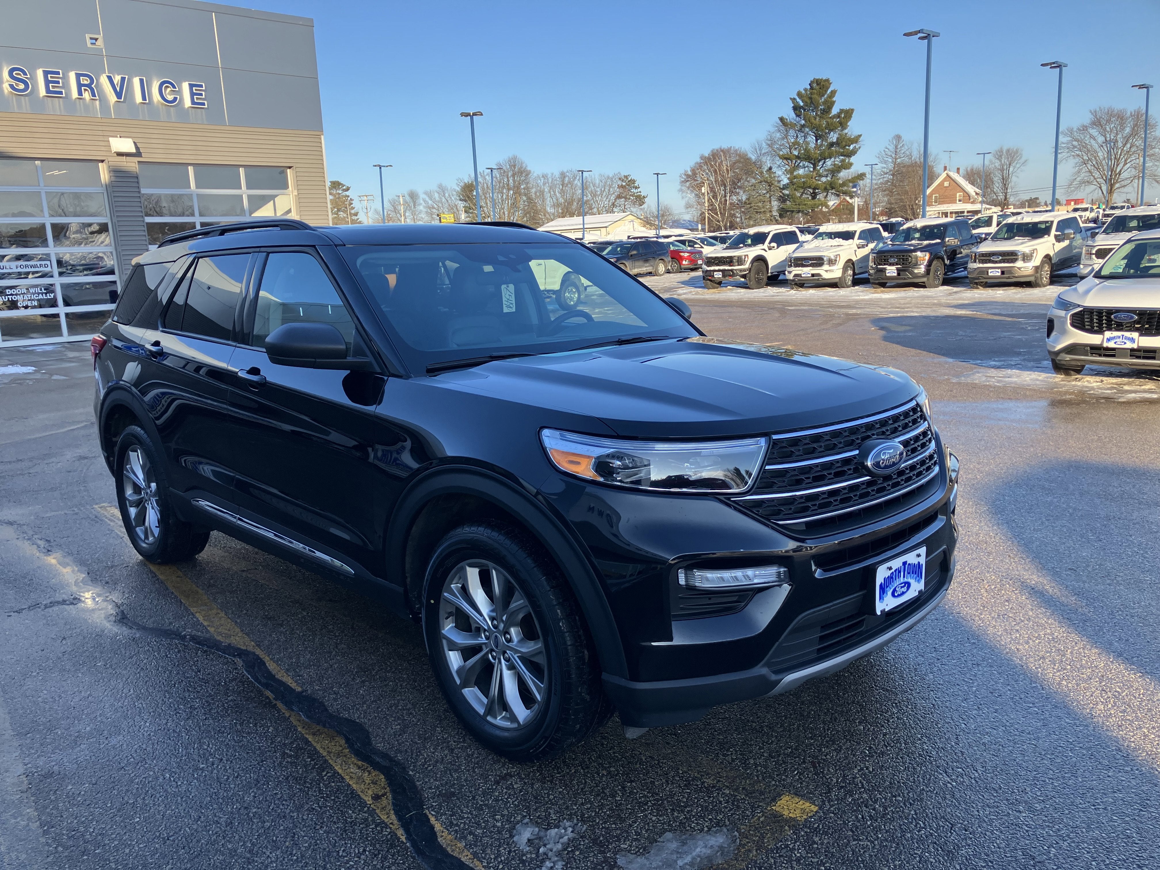 2023 Ford Explorer XLT