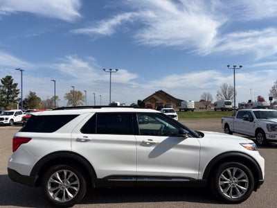2024 Ford Explorer XLT