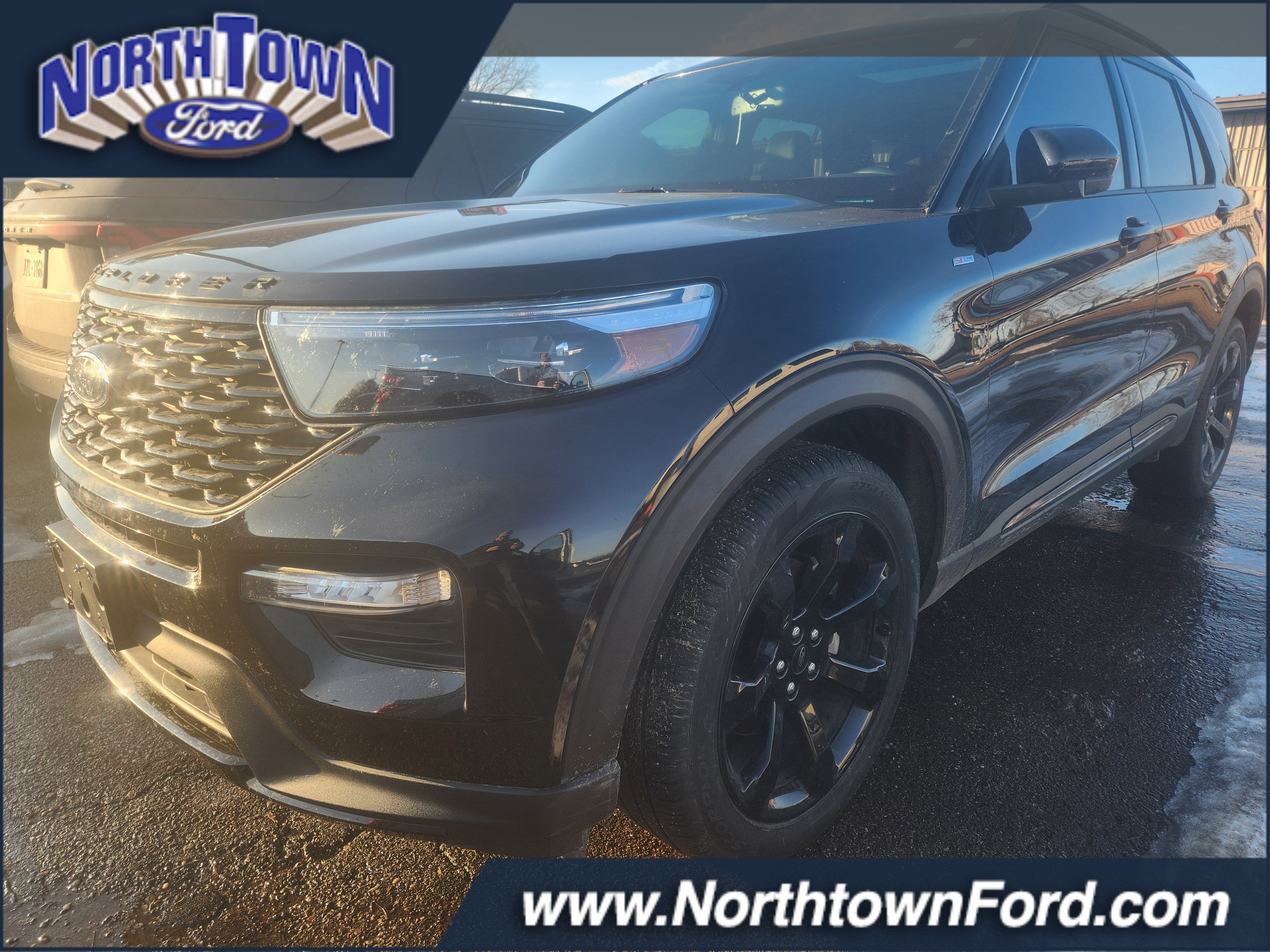2023 Ford Explorer ST-LINE