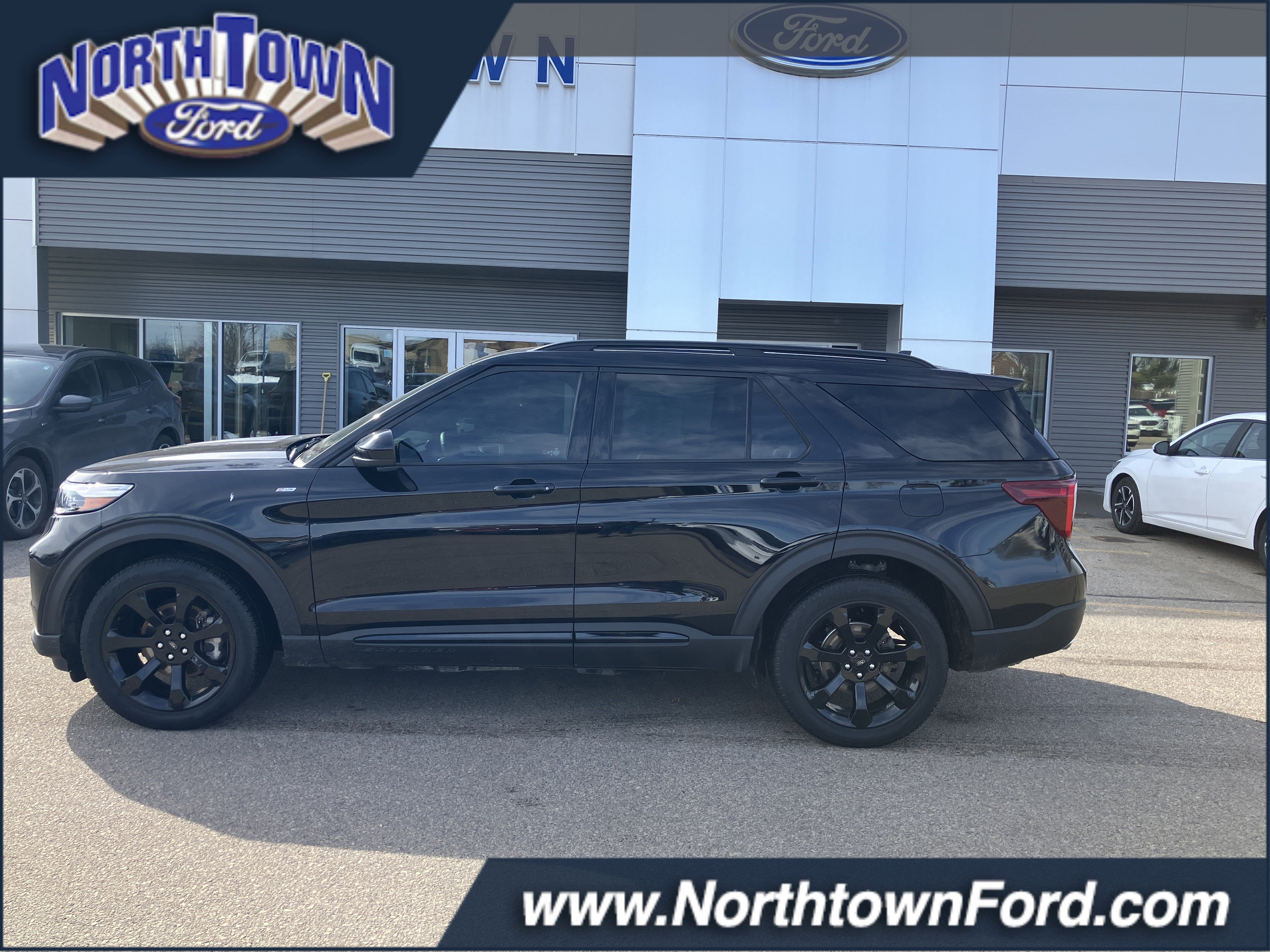 2023 Ford Explorer ST-Line