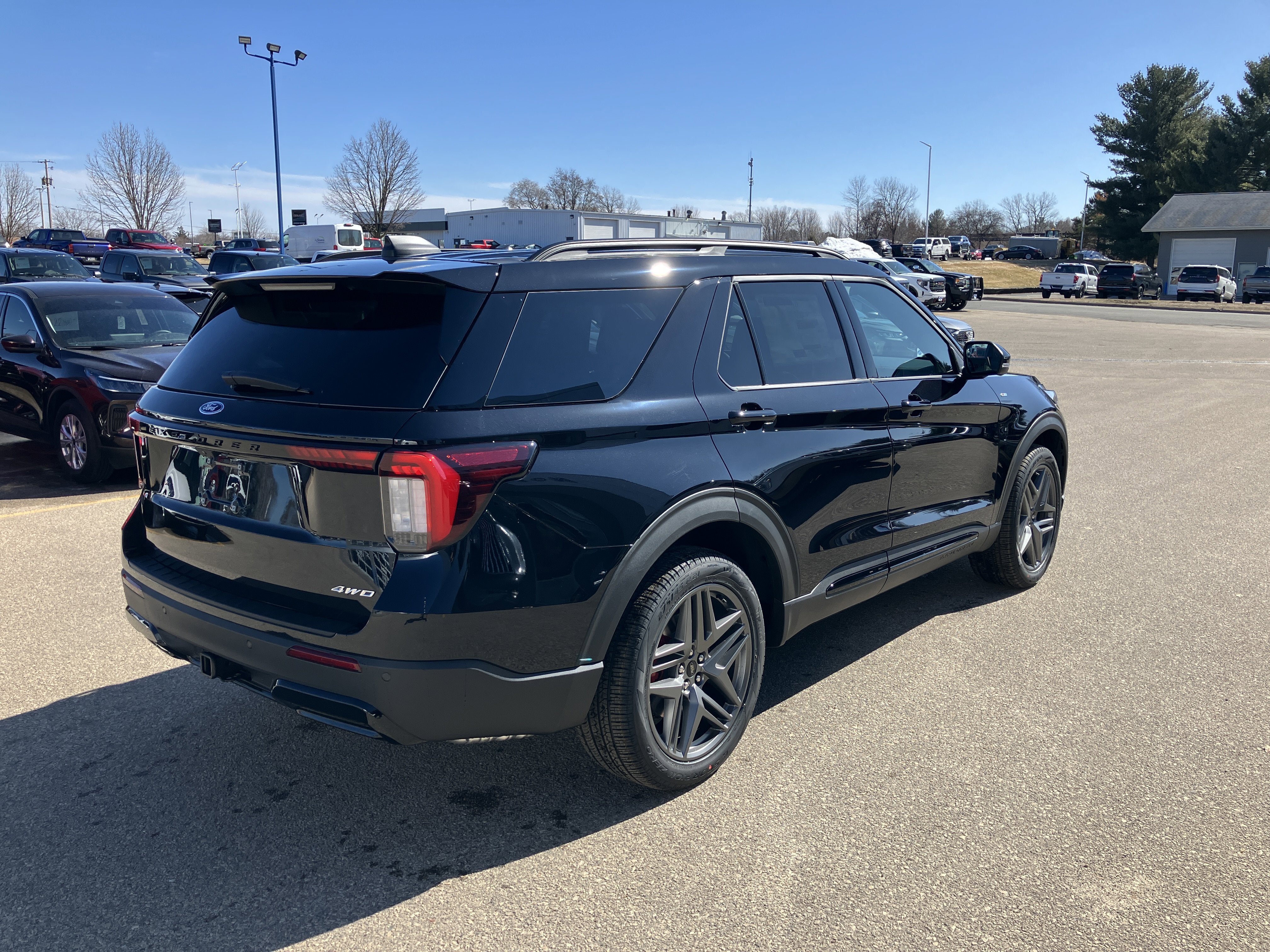 2026 Ford Explorer ST-Line