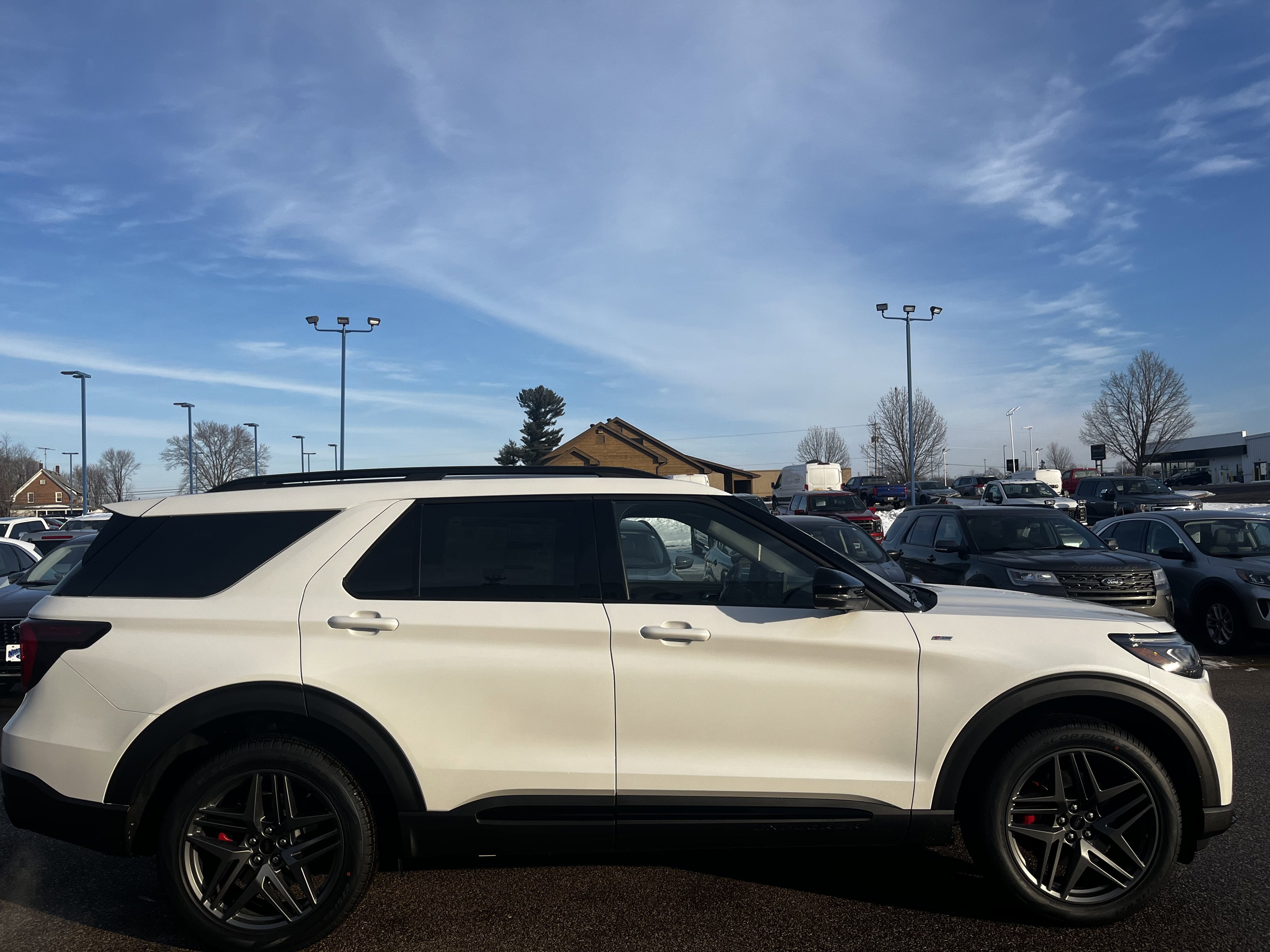 2026 Ford Explorer ST-Line
