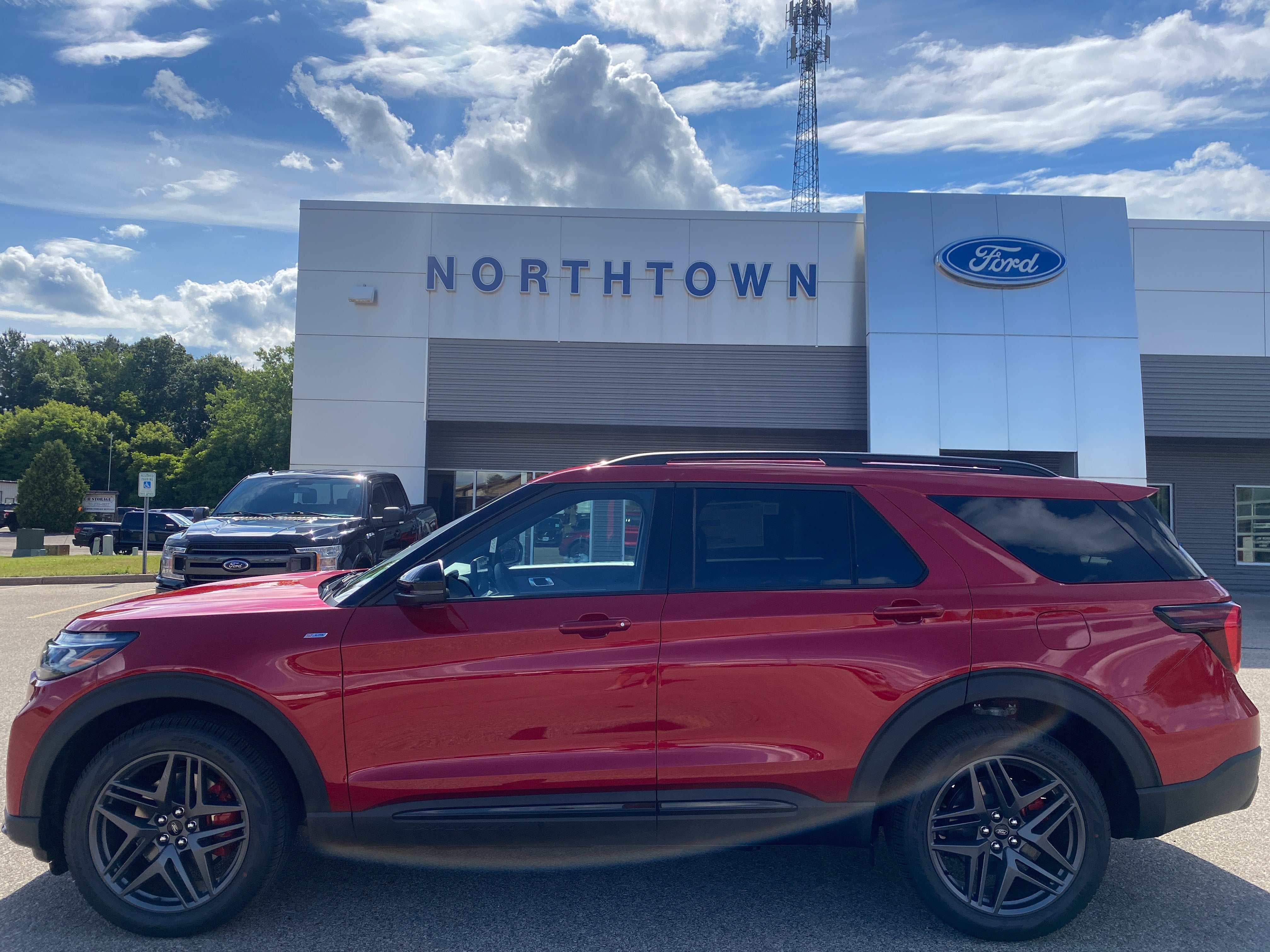 2026 Ford Explorer ST-Line
