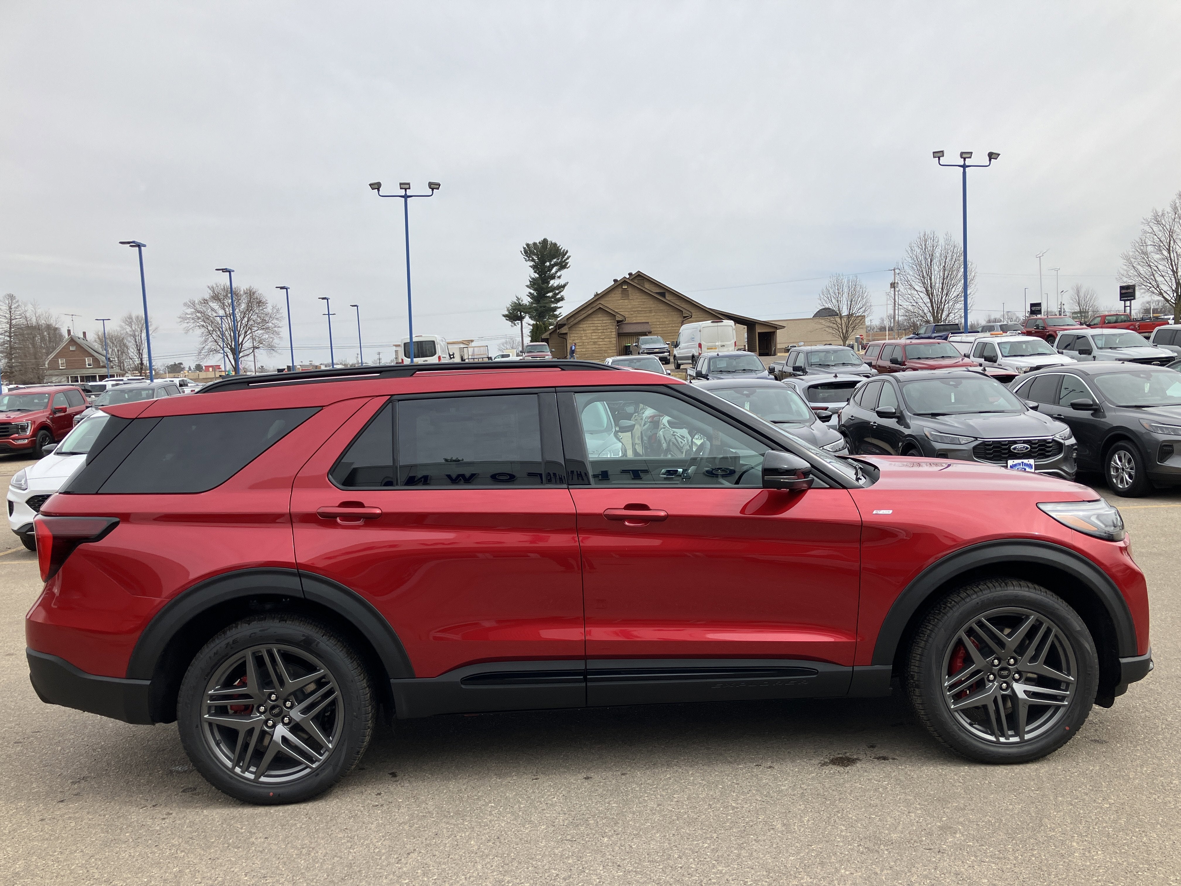 2026 Ford Explorer ST-Line