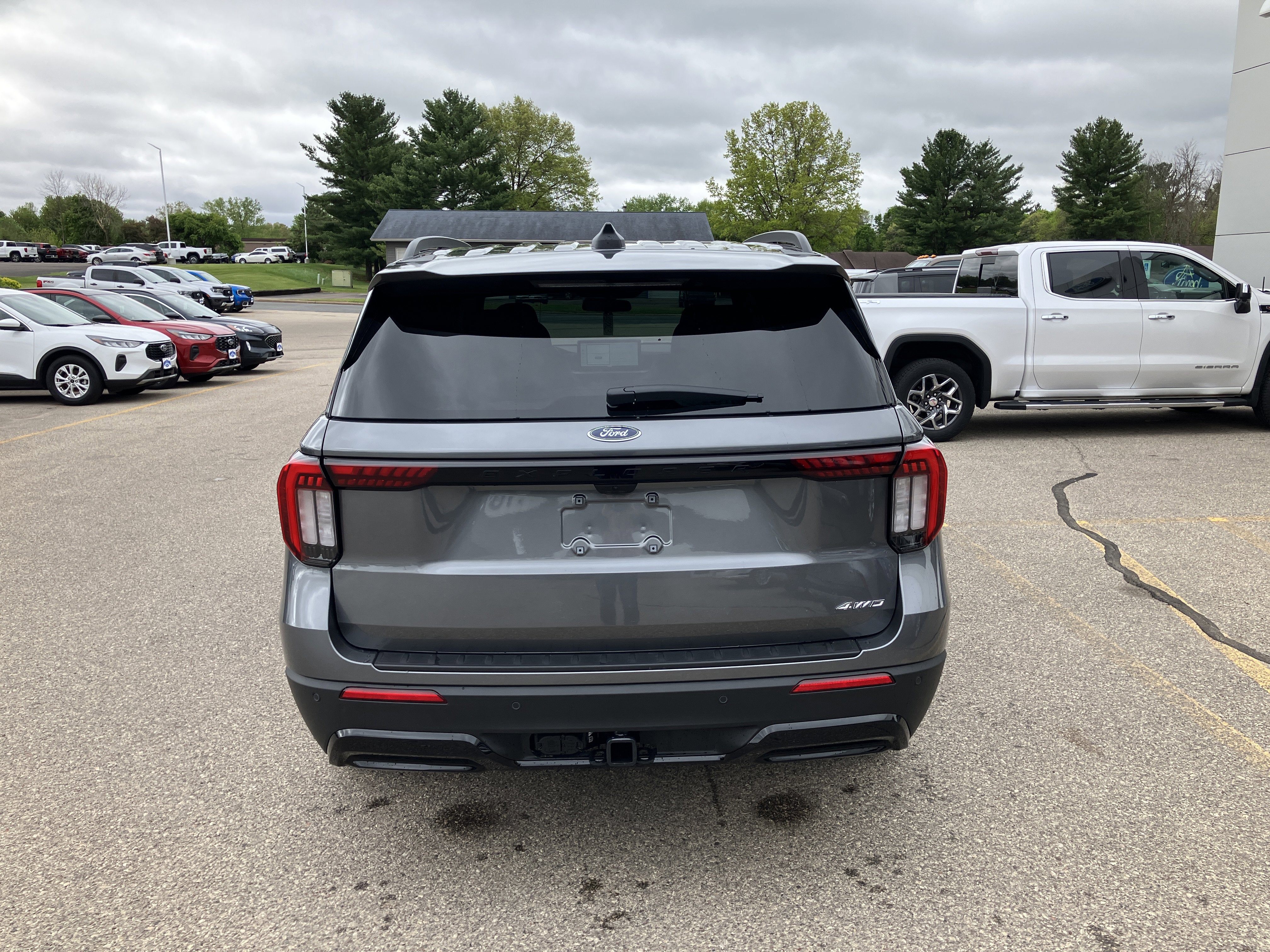 2026 Ford Explorer ST-Line