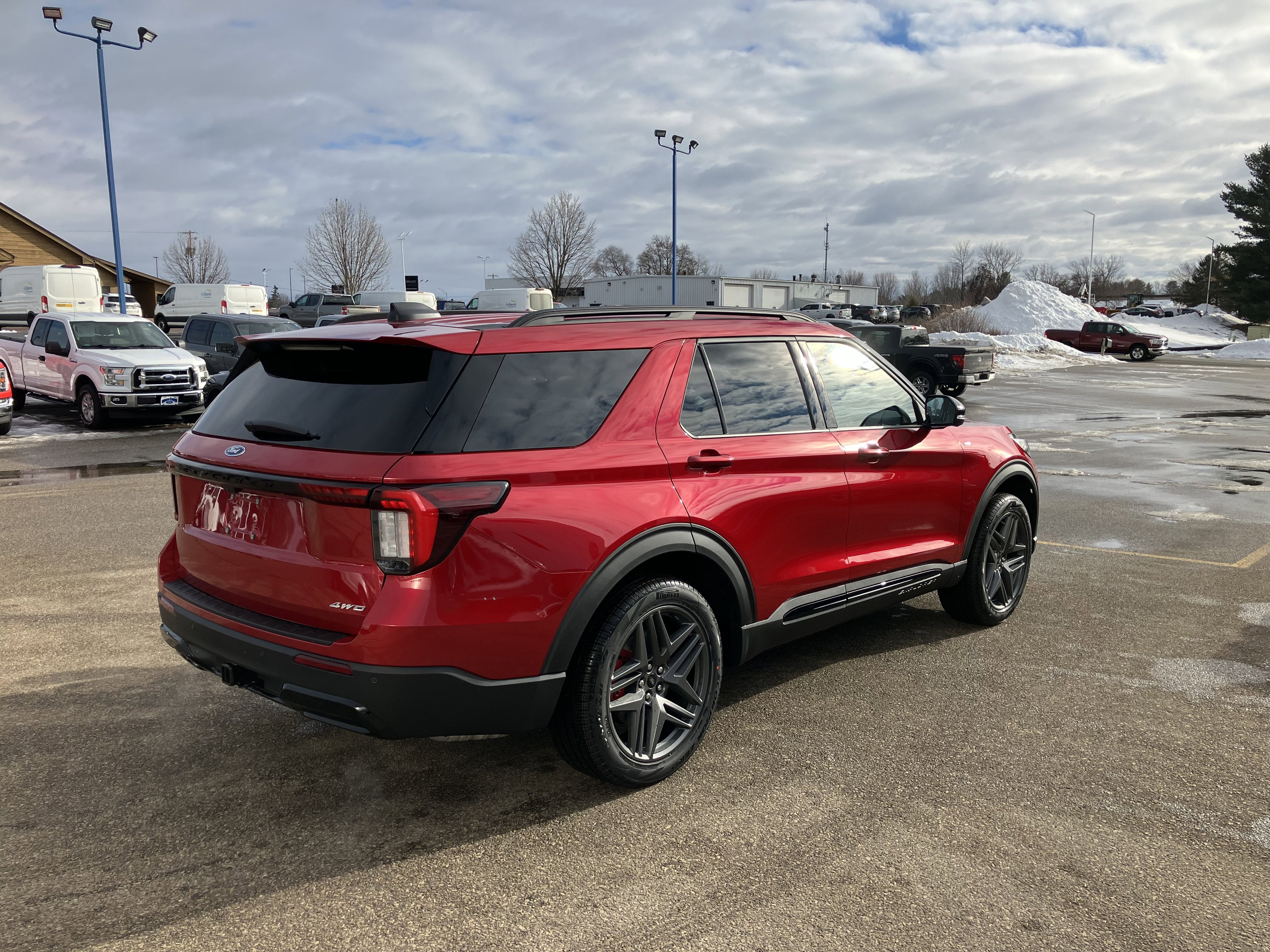 2026 Ford Explorer ST-Line