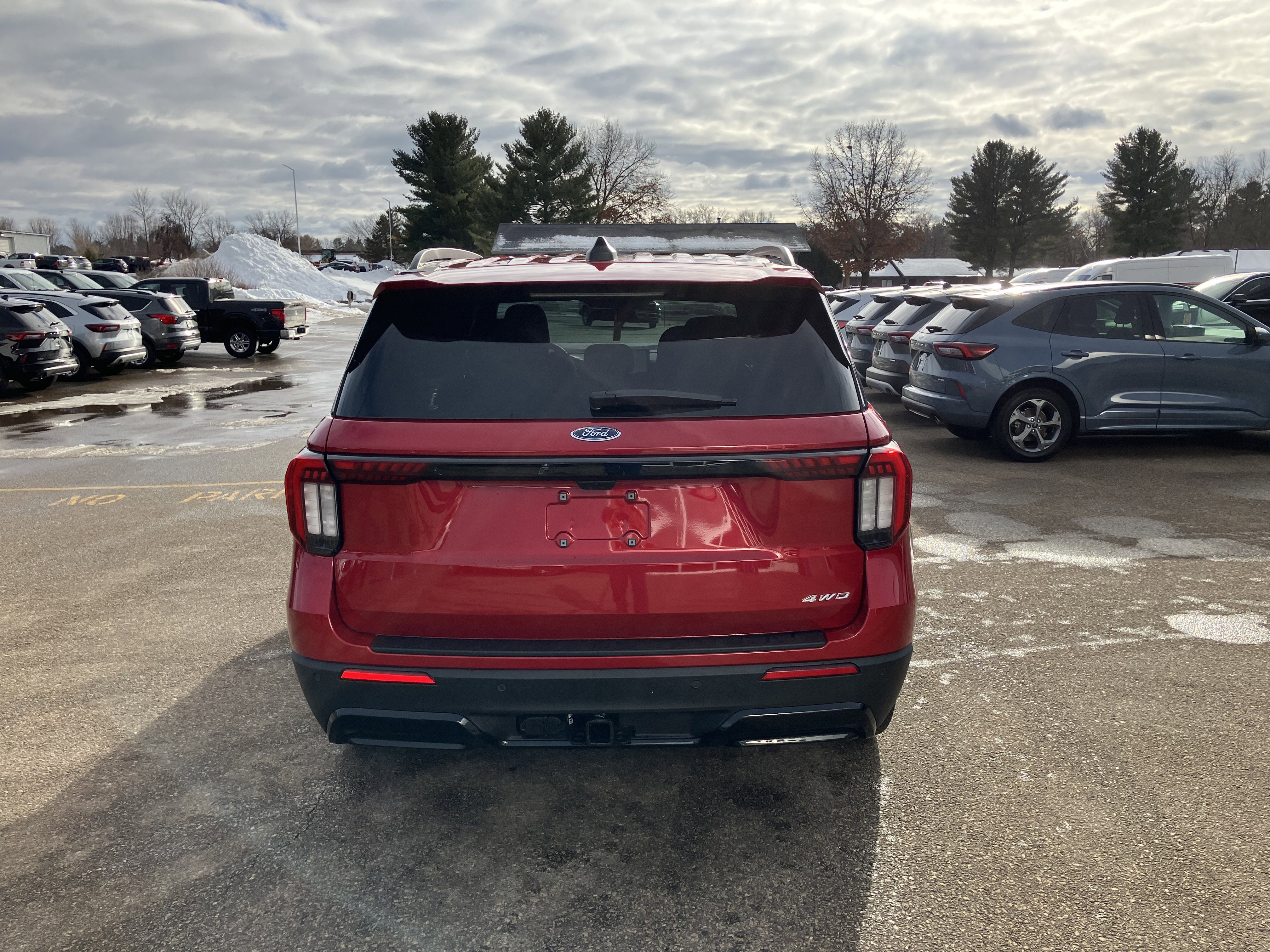 2026 Ford Explorer ST-Line