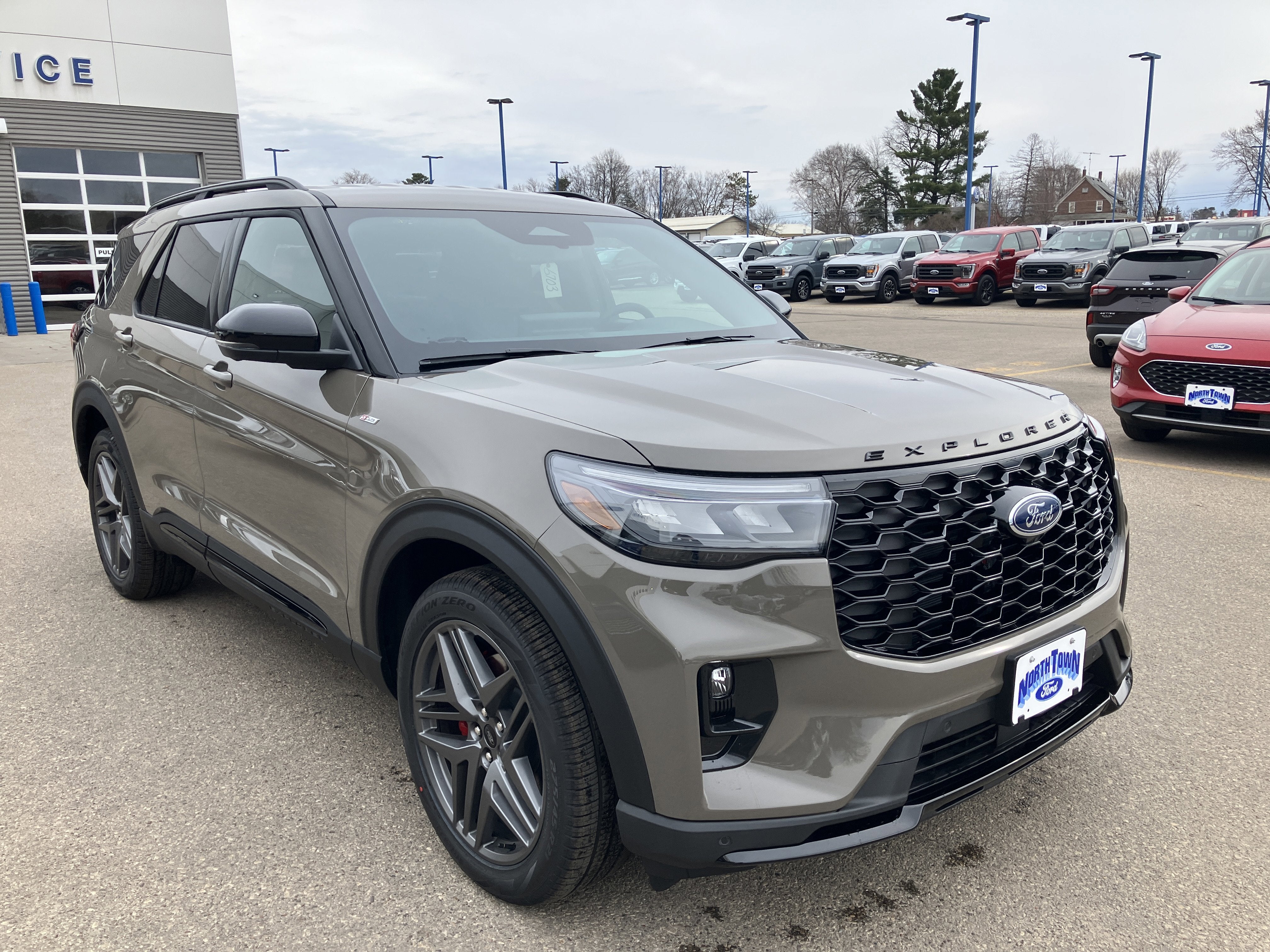 2026 Ford Explorer ST-Line