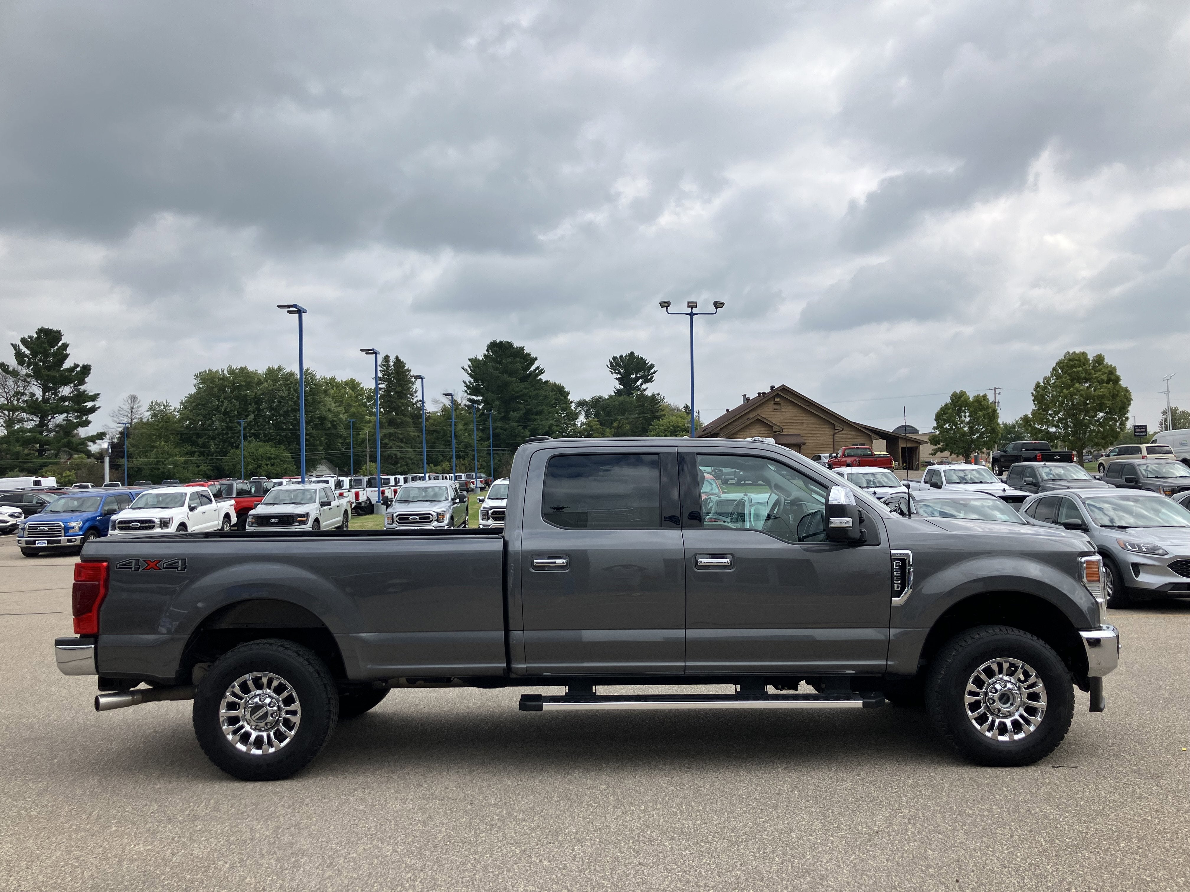 2022 Ford Super Duty F-250 SRW XLT