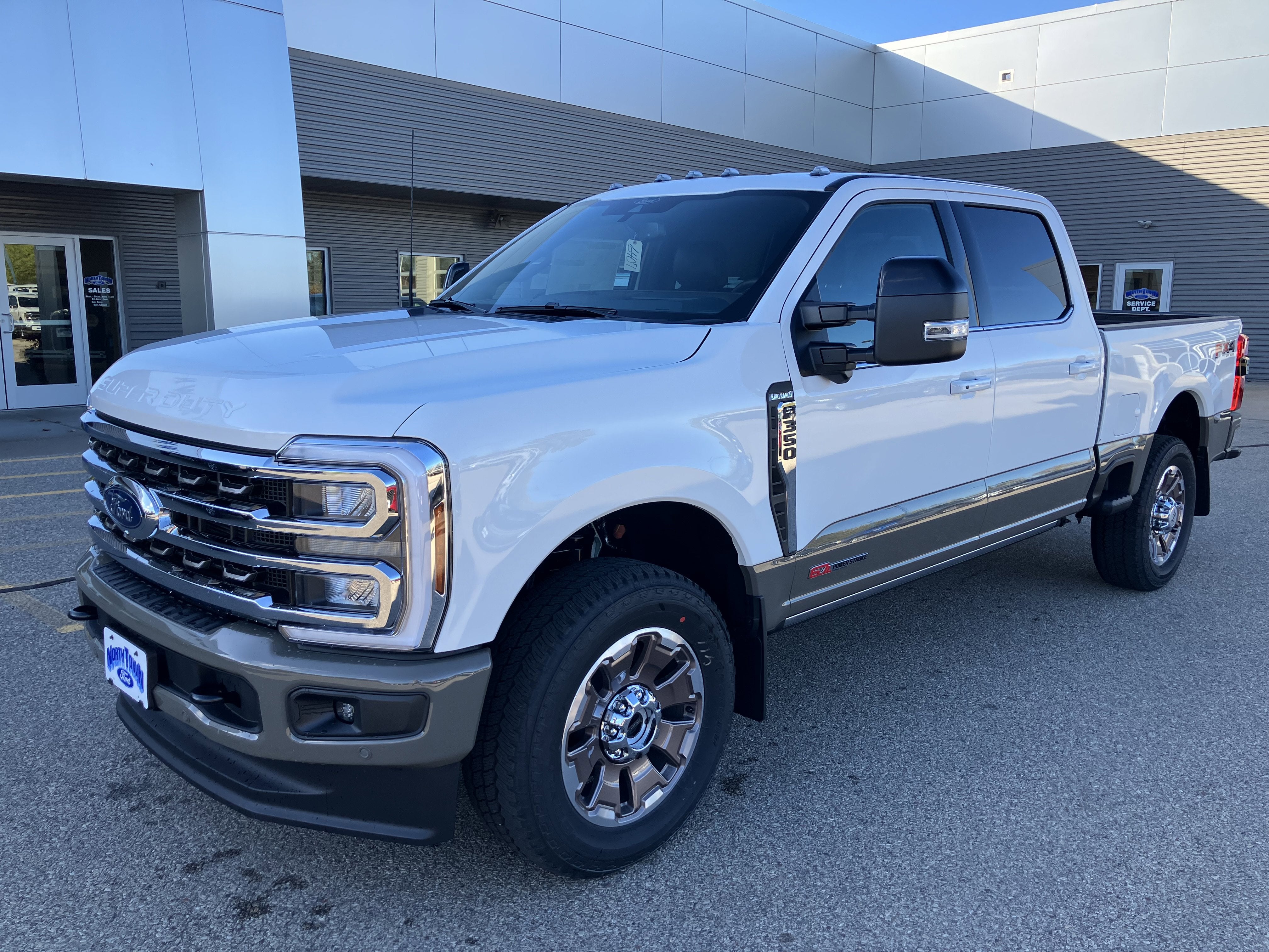 2026 Ford Super Duty F-350 SRW F-350® King Ranch®