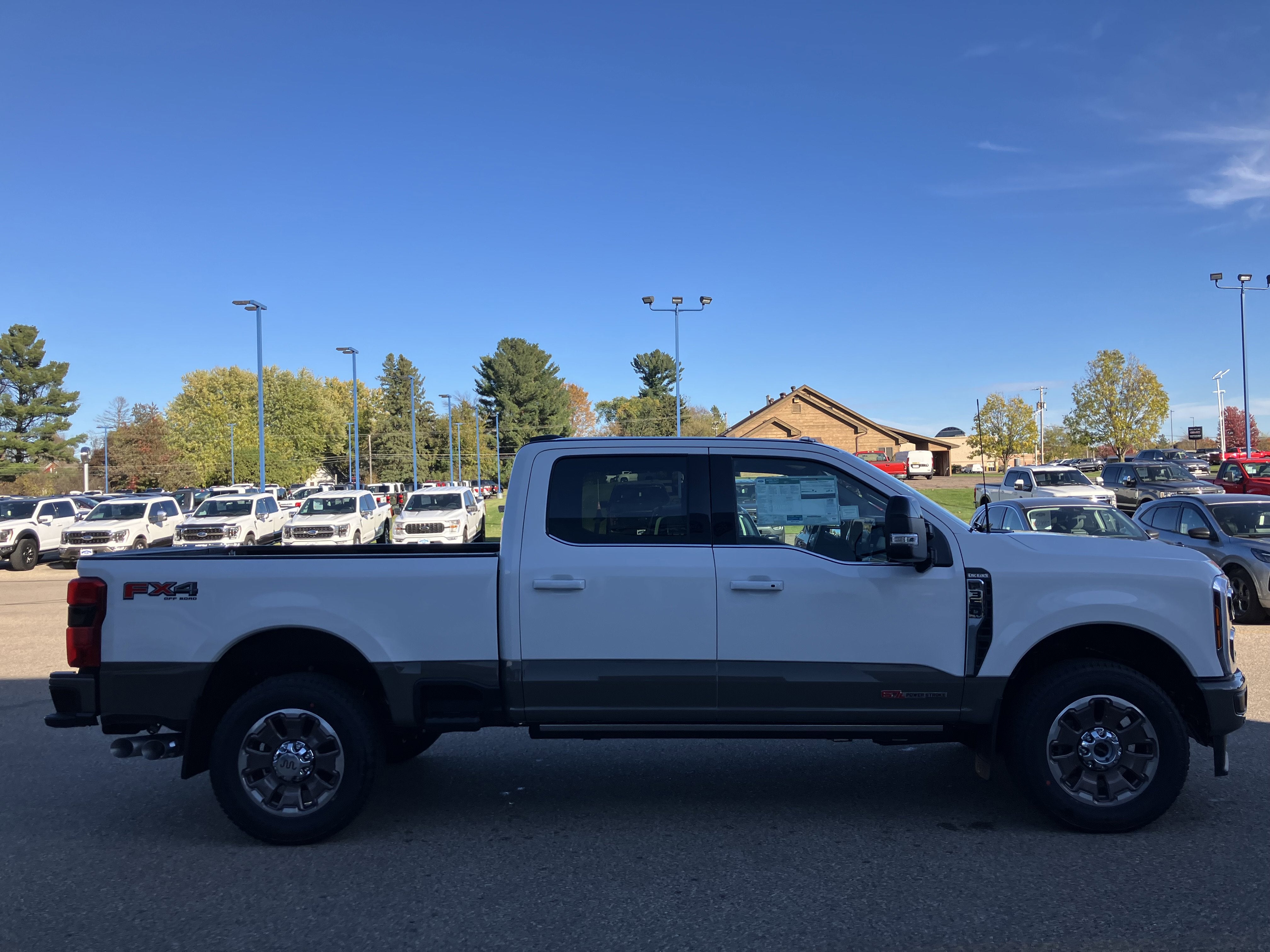 2026 Ford Super Duty F-350 SRW F-350® King Ranch®