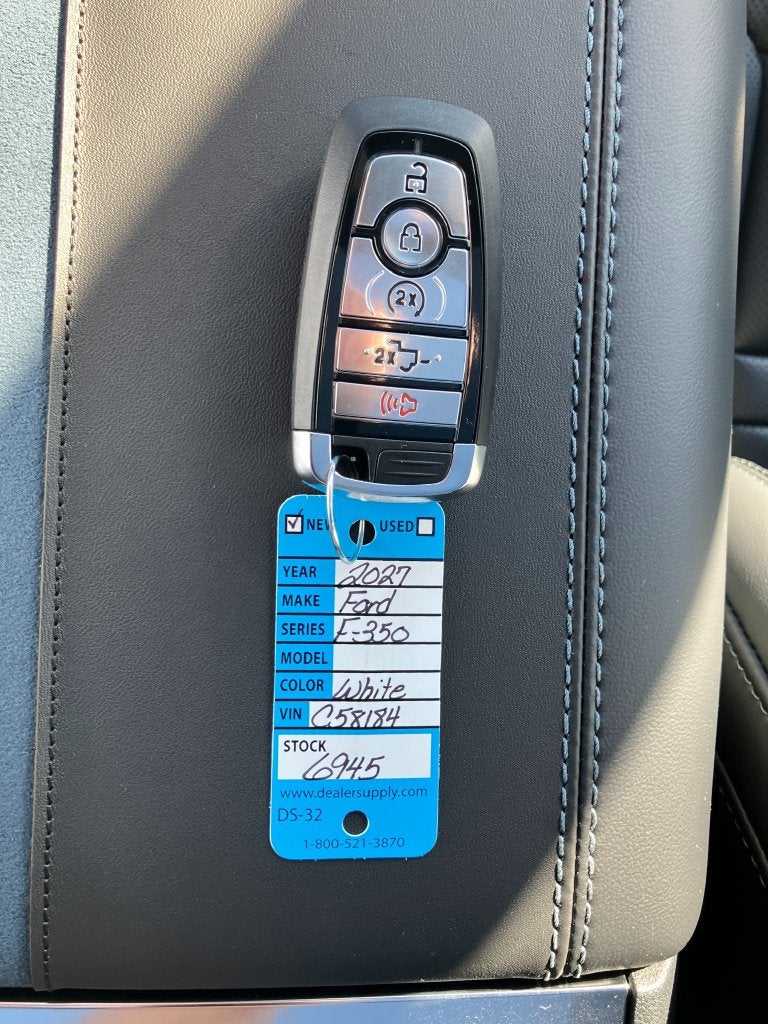 2027 Ford F-350SD Platinum