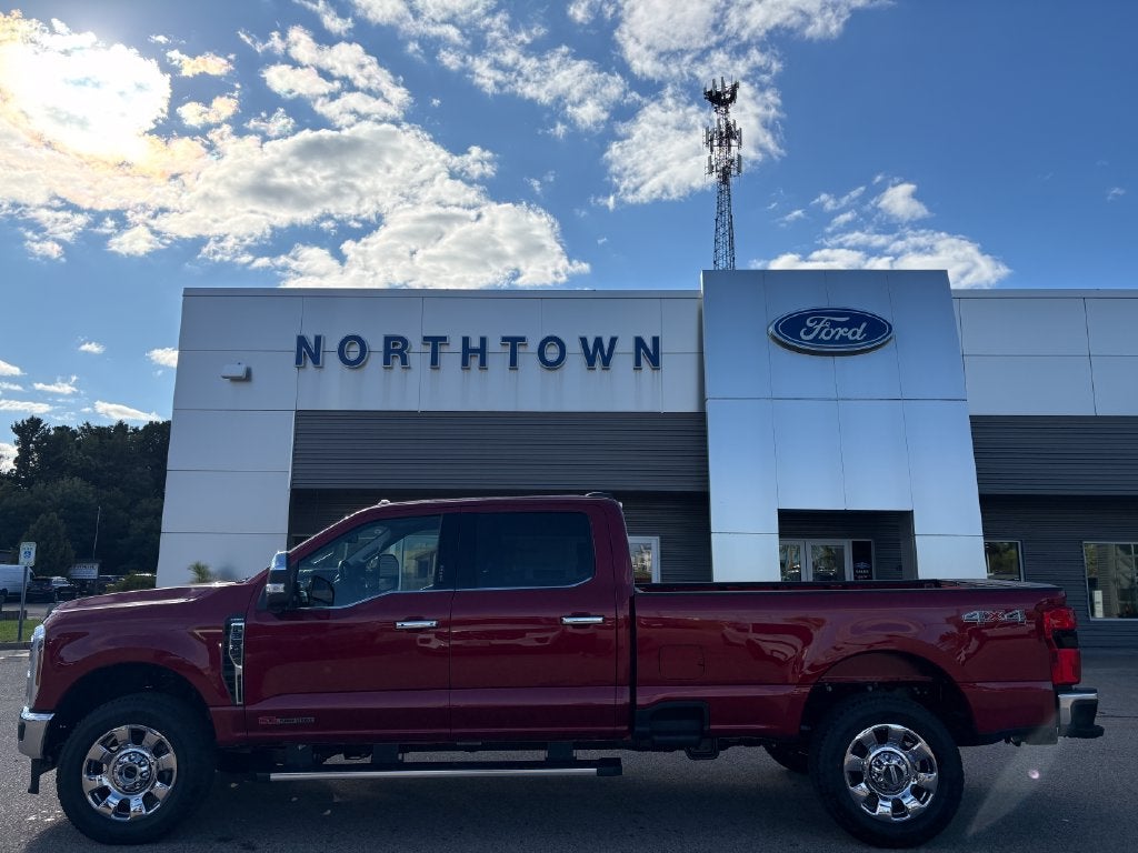 2027 Ford F-350SD Lariat