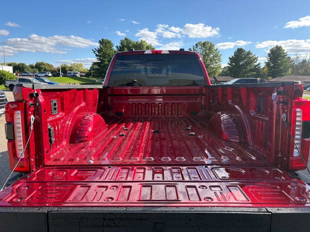 2027 Ford F-350SD Lariat