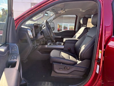 2027 Ford F-350SD Lariat