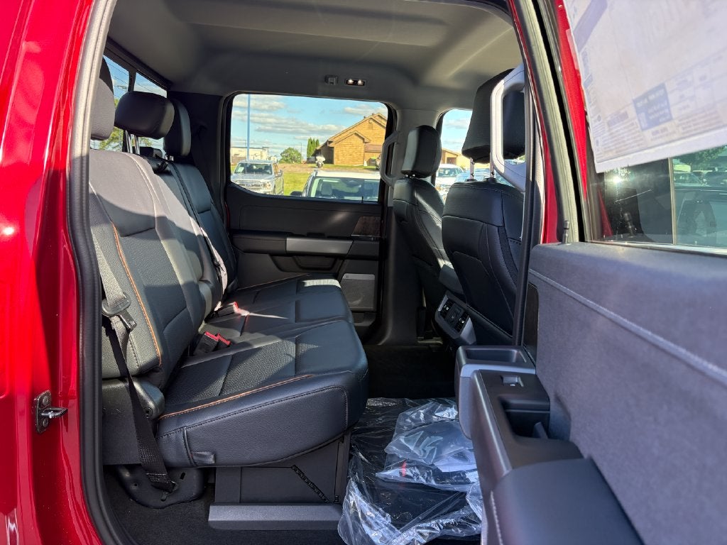 2027 Ford F-350SD Lariat