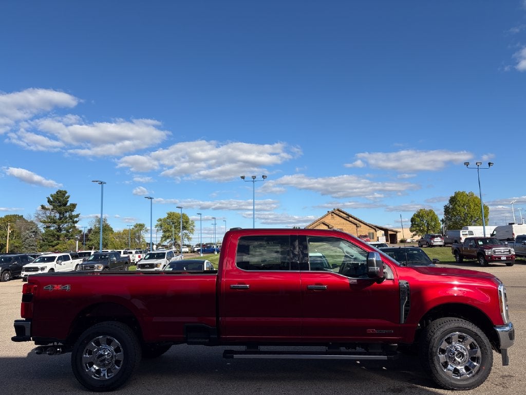 2027 Ford F-350SD Lariat