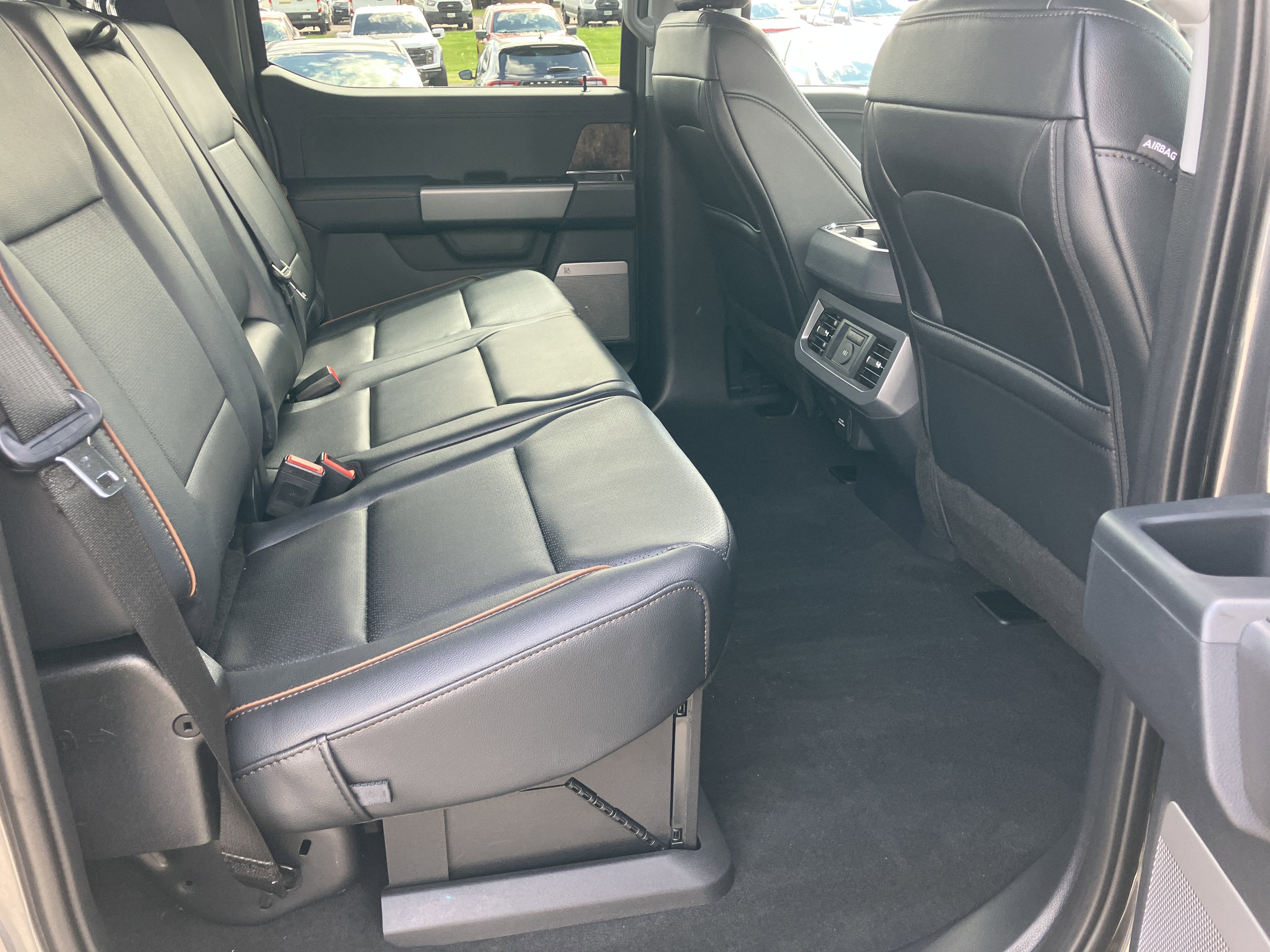 2026 Ford Super Duty F-350 SRW F-350® Lariat®