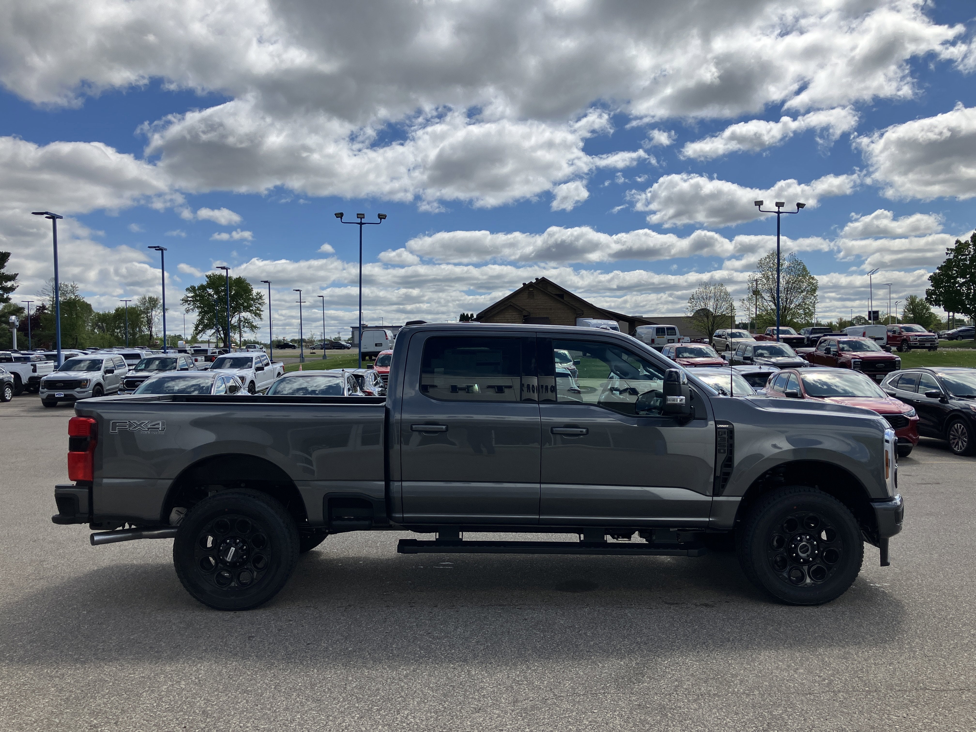 2026 Ford Super Duty F-350 SRW F-350® Lariat®