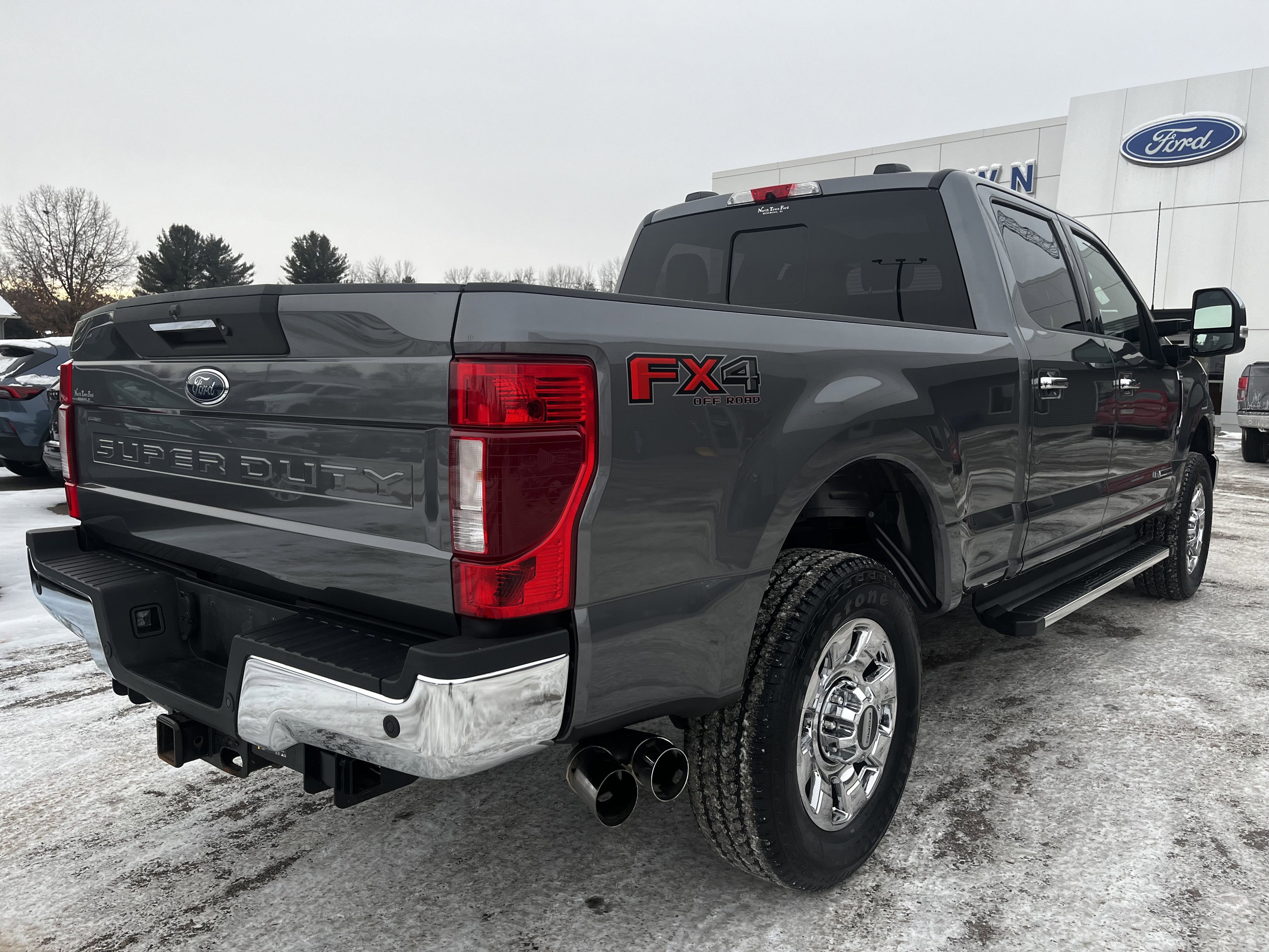 2022 Ford Super Duty F-350 SRW LARIAT
