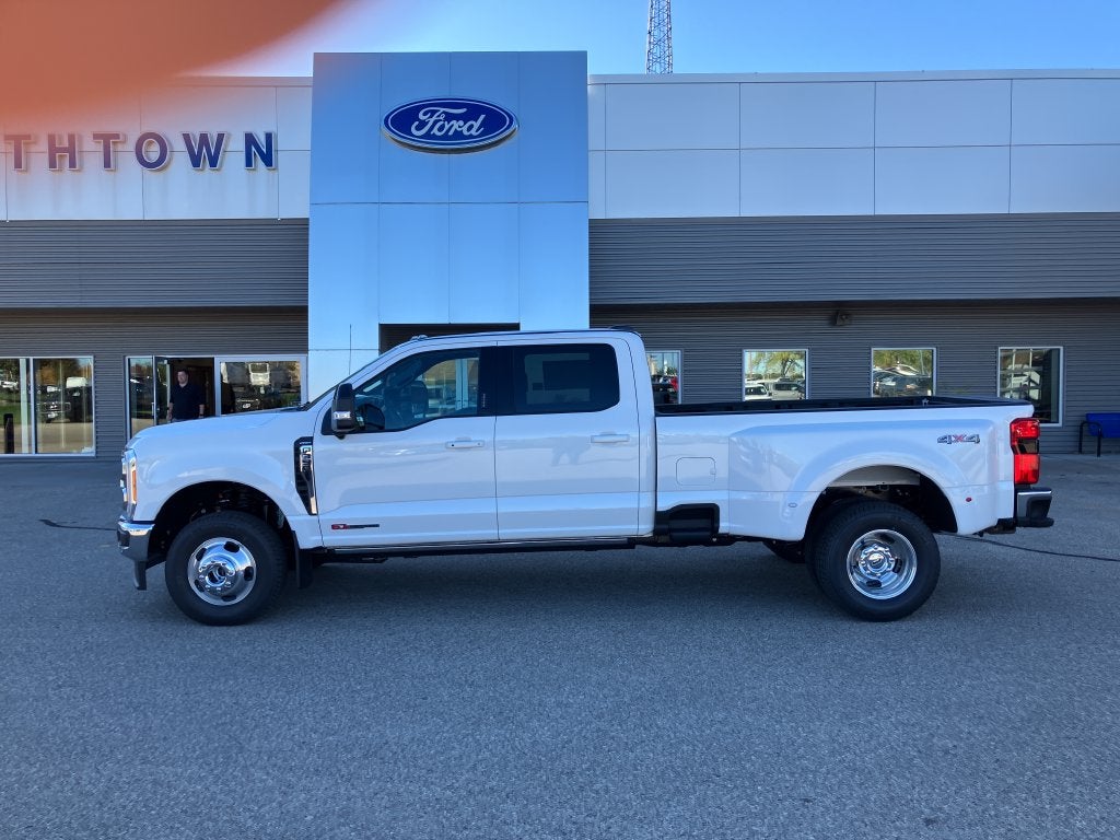 2026 Ford F-350SD Lariat DRW