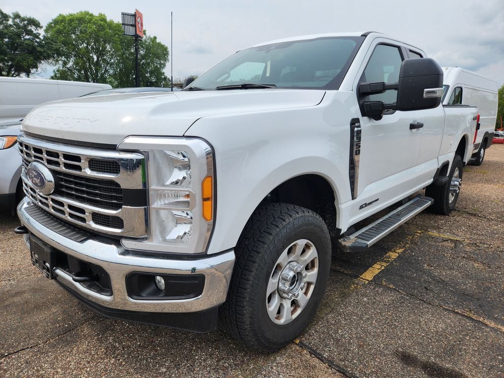 2023 Ford F-350SD XLT