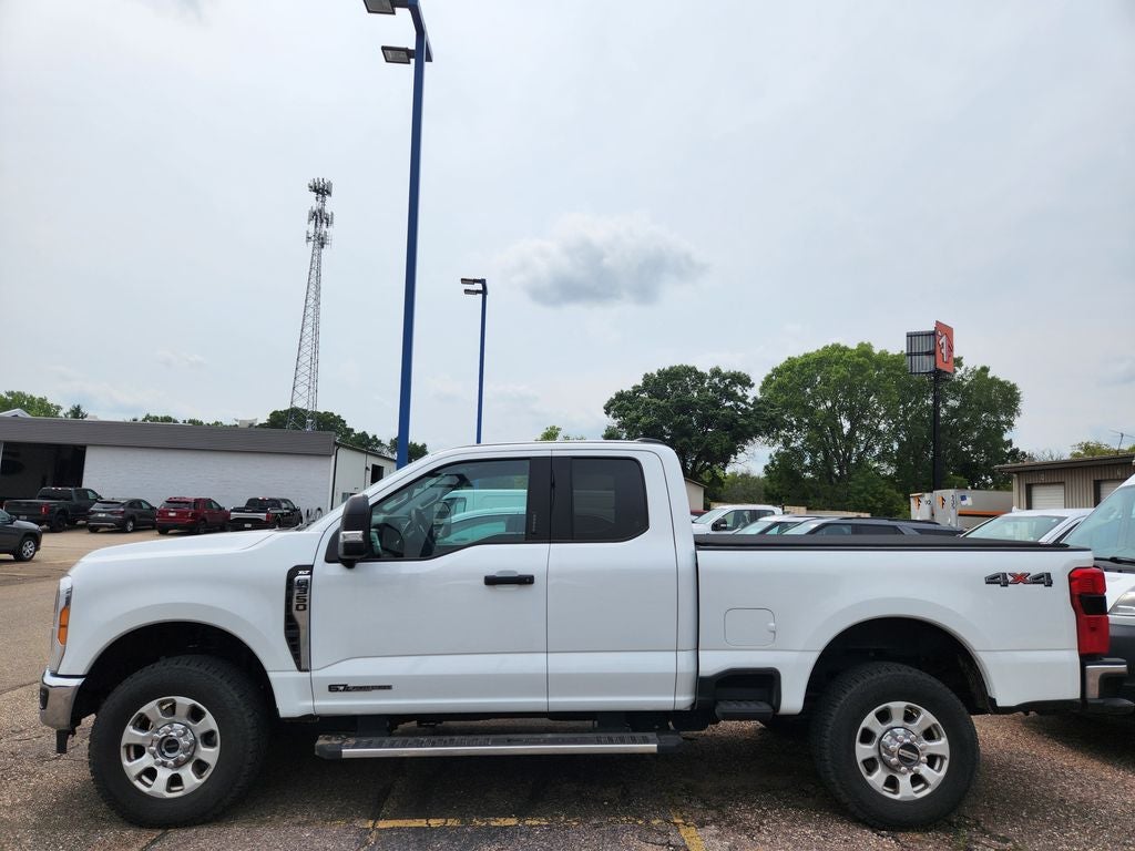 2023 Ford F-350SD XLT