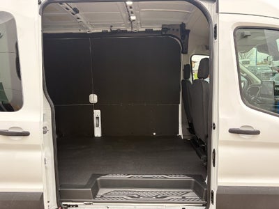 2027 Ford Transit-250 Base
