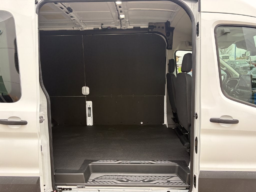 2027 Ford Transit-250 Base