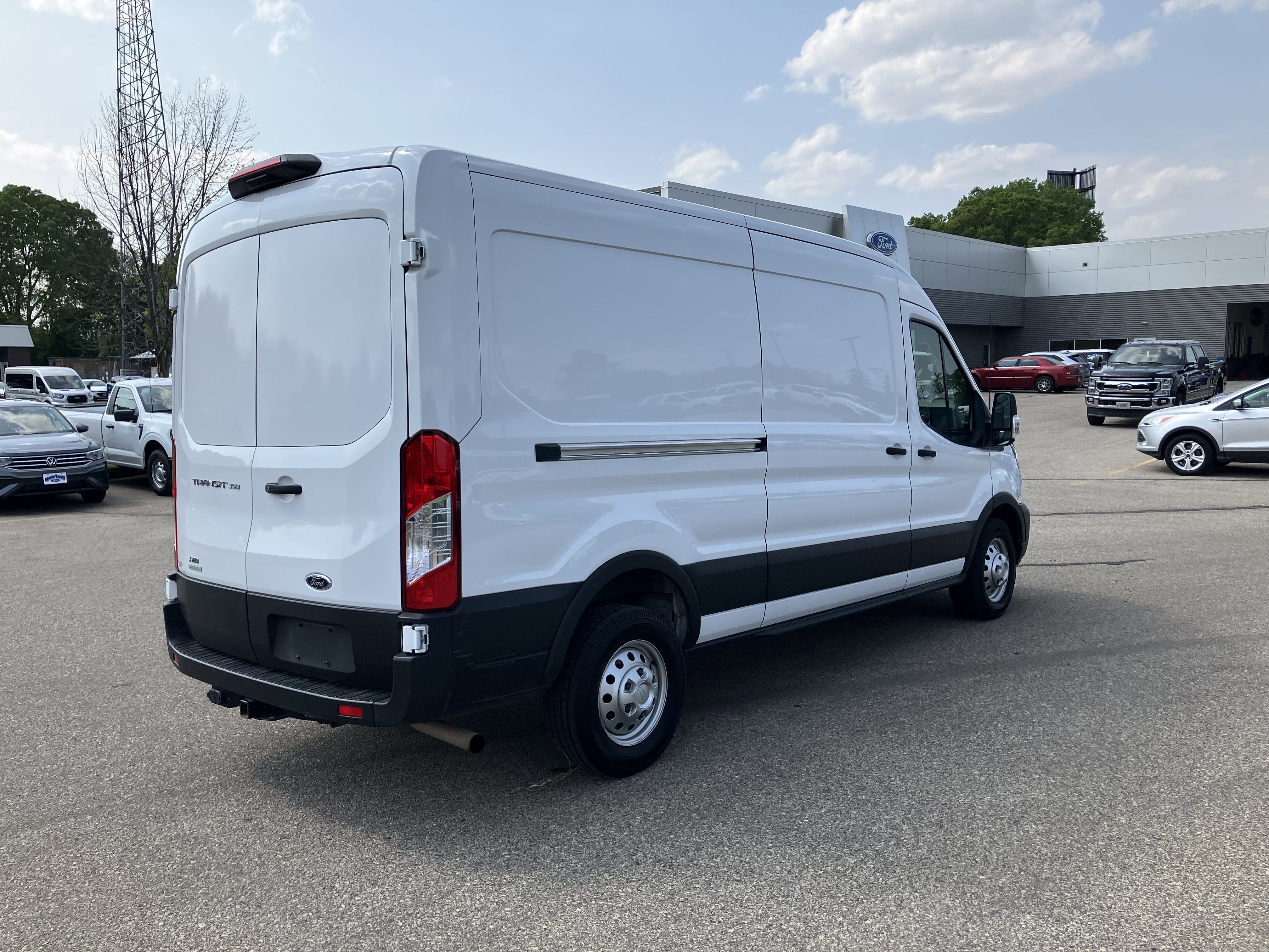 2023 Ford Transit 350 AWD T-350 148" Med Rf 9500 GVWR AWD