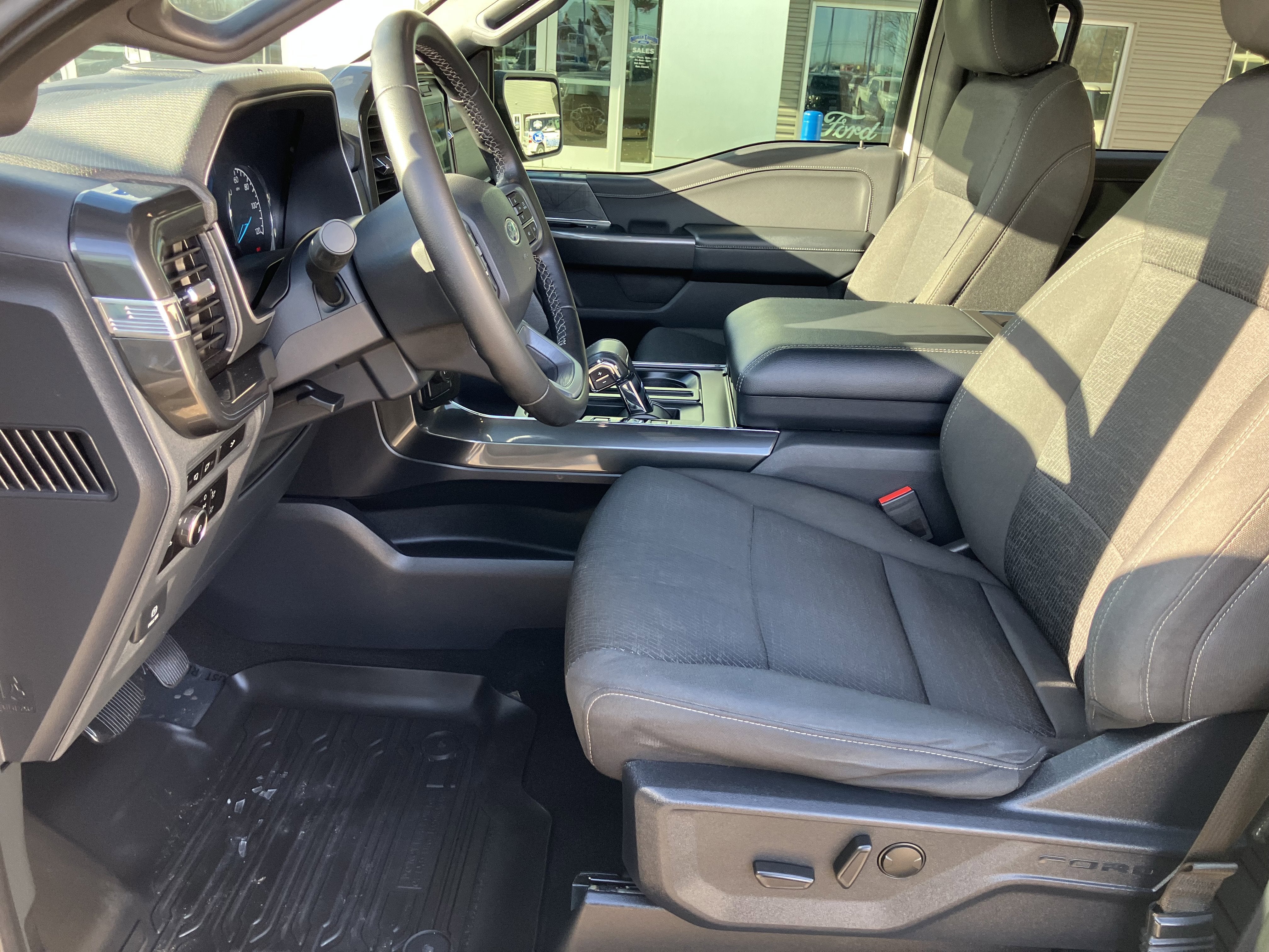 2023 Ford F-150 XLT XLT