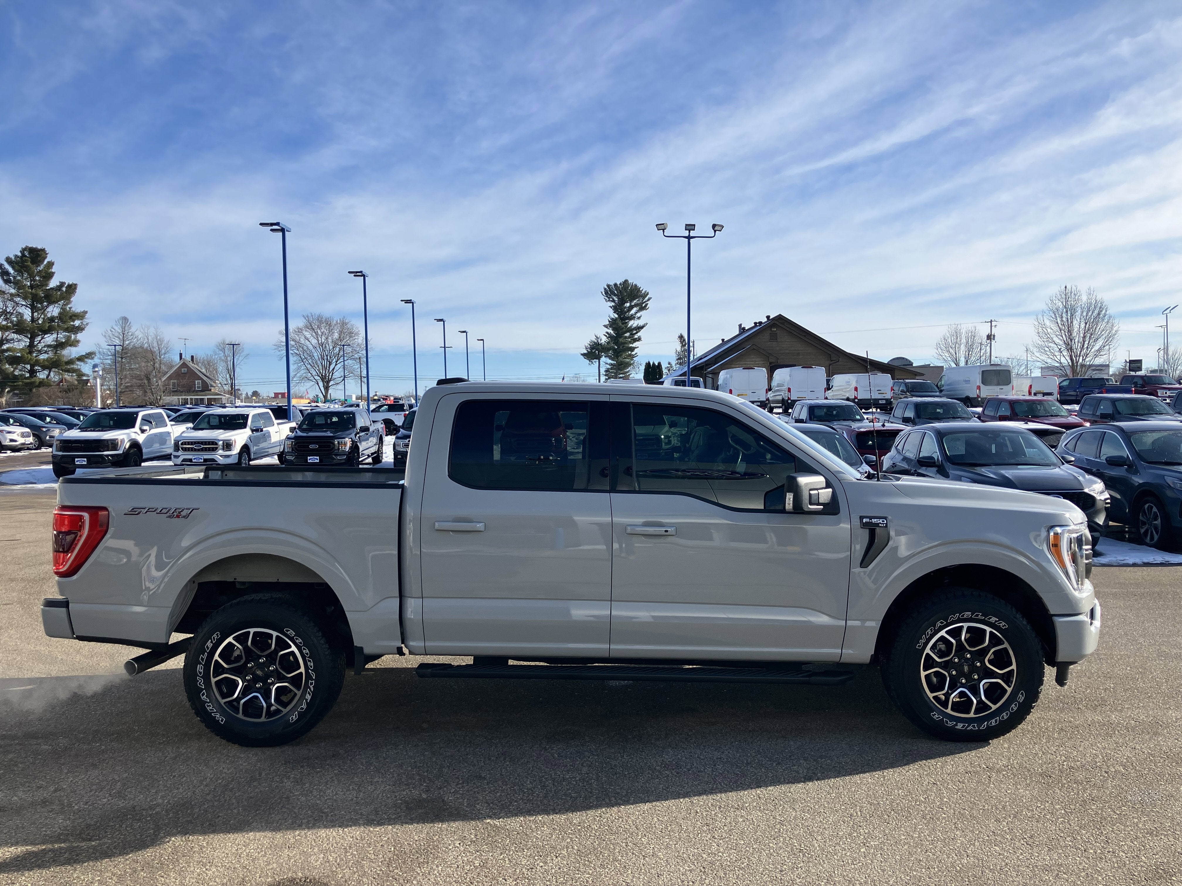 2023 Ford F-150 XLT XLT