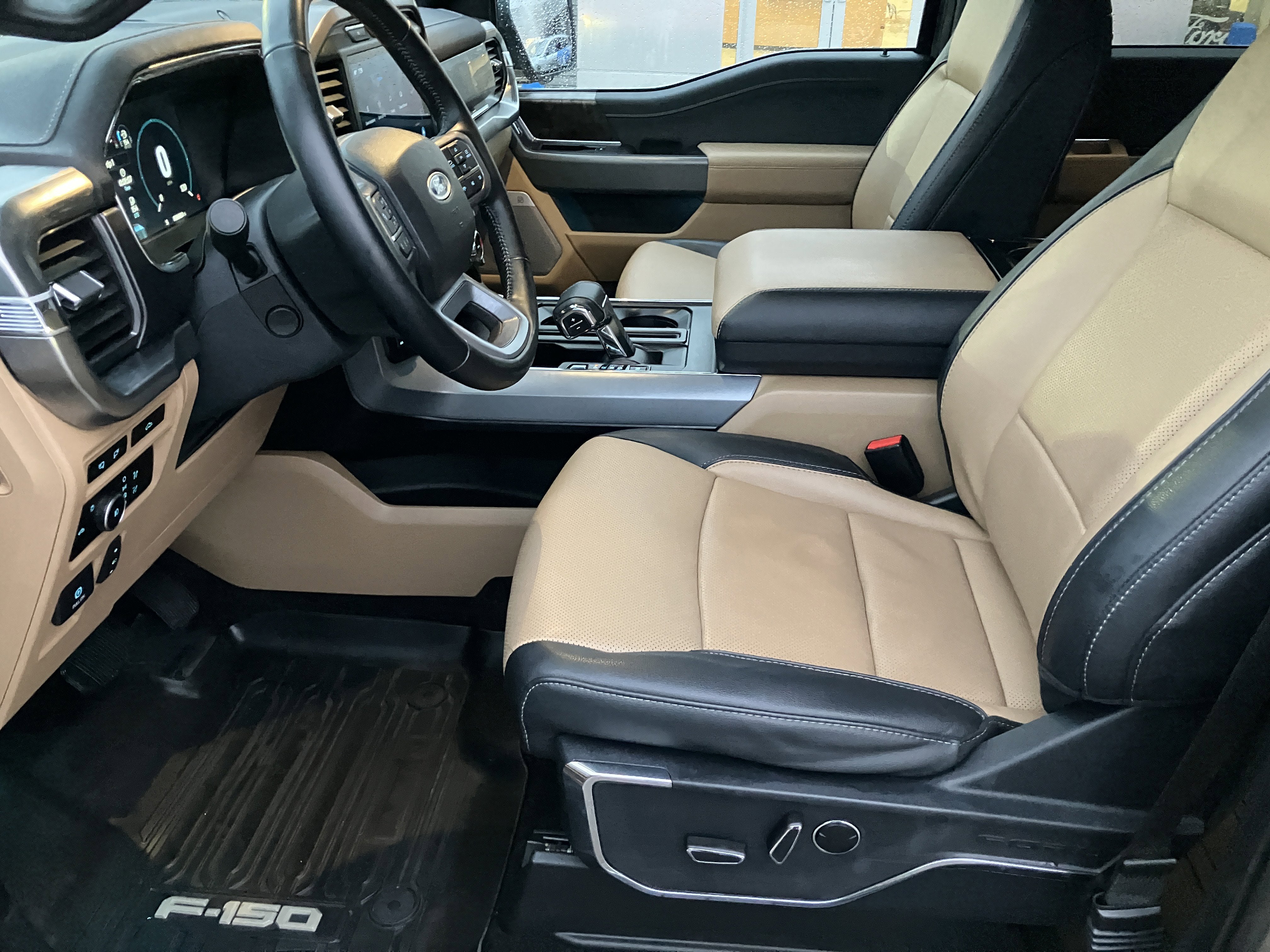 2023 Ford F-150 Lariat LARIAT