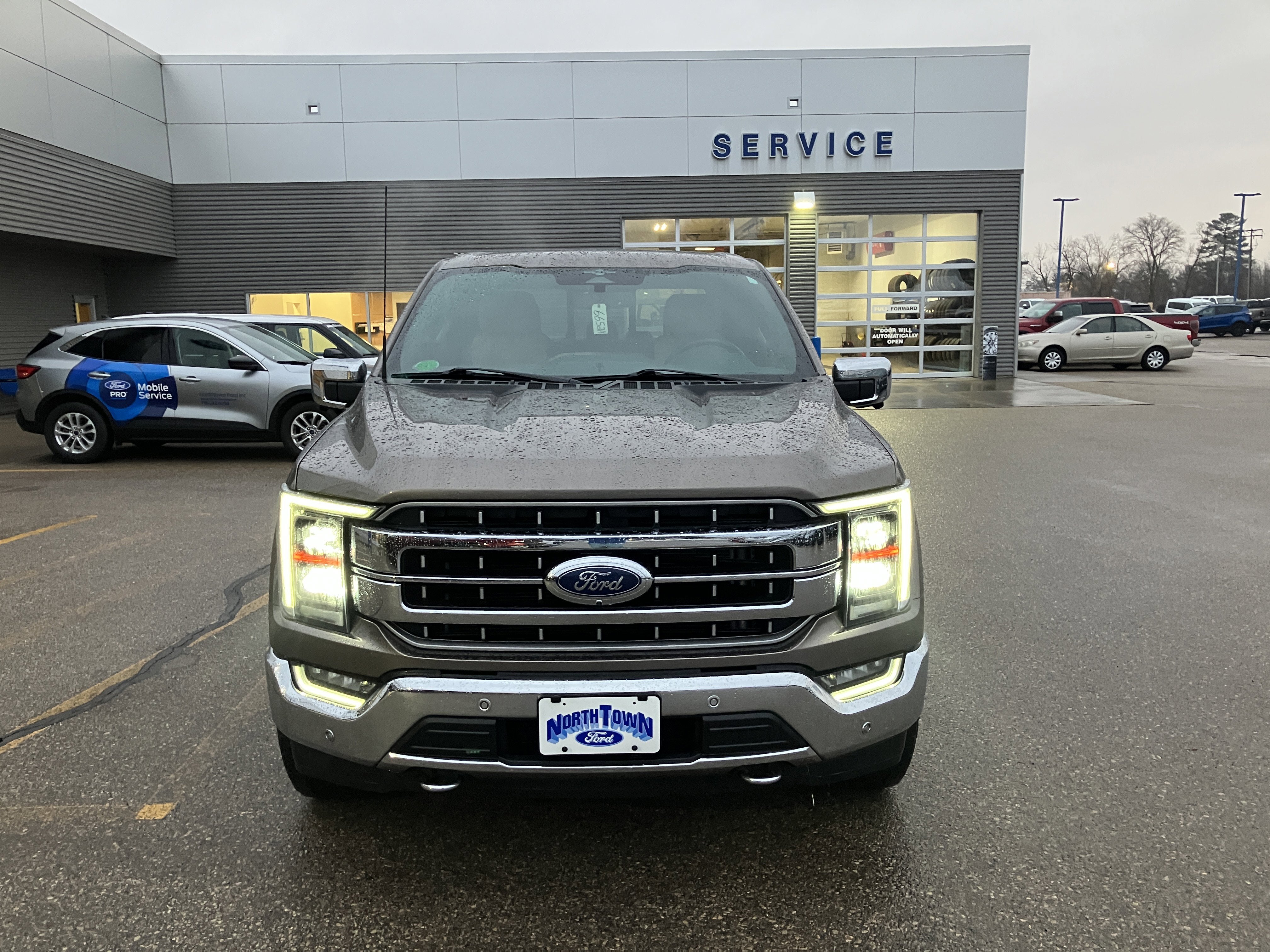 2023 Ford F-150 Lariat LARIAT