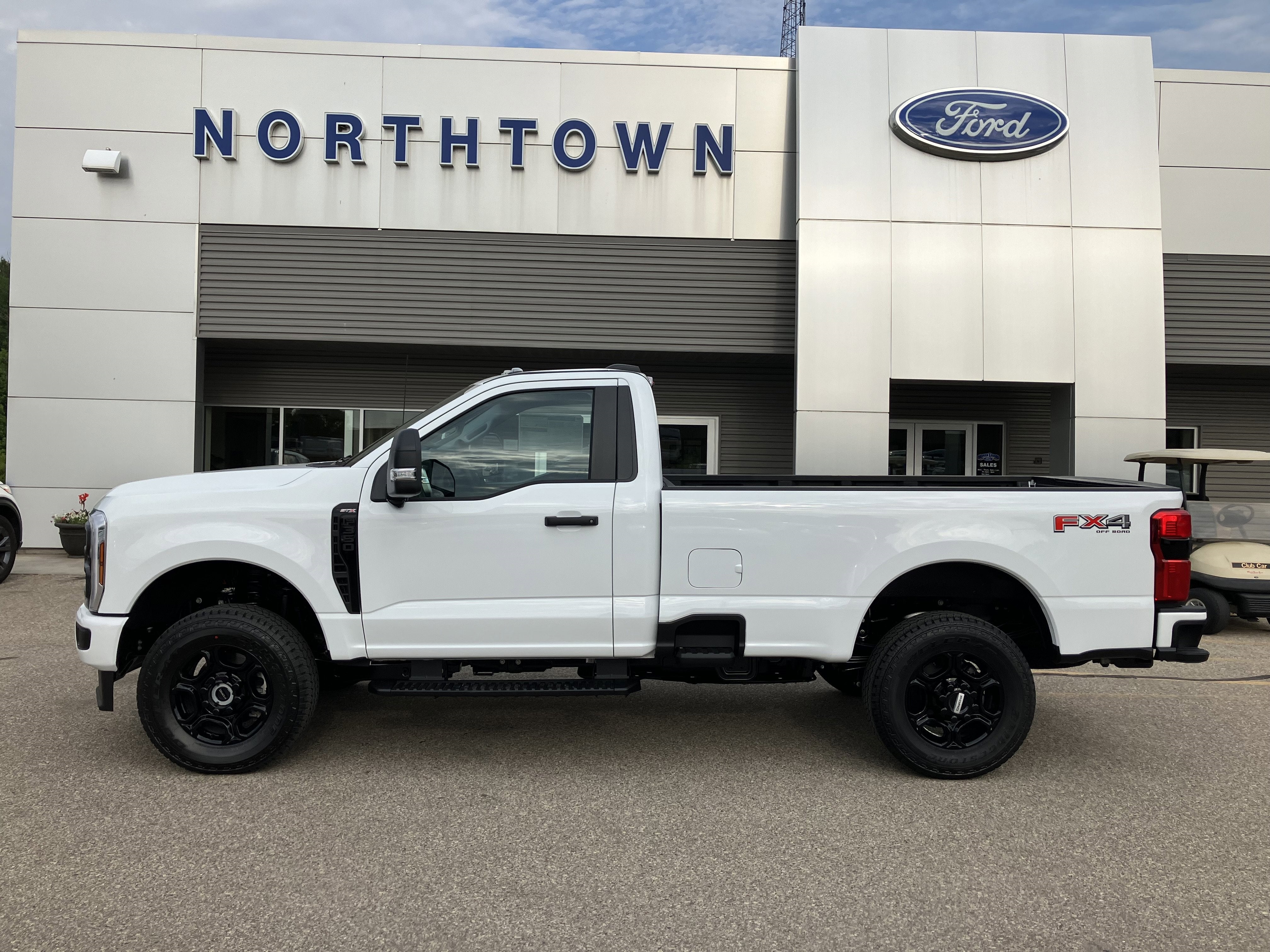 2025 Ford Super Duty F-350 SRW F-350® XL