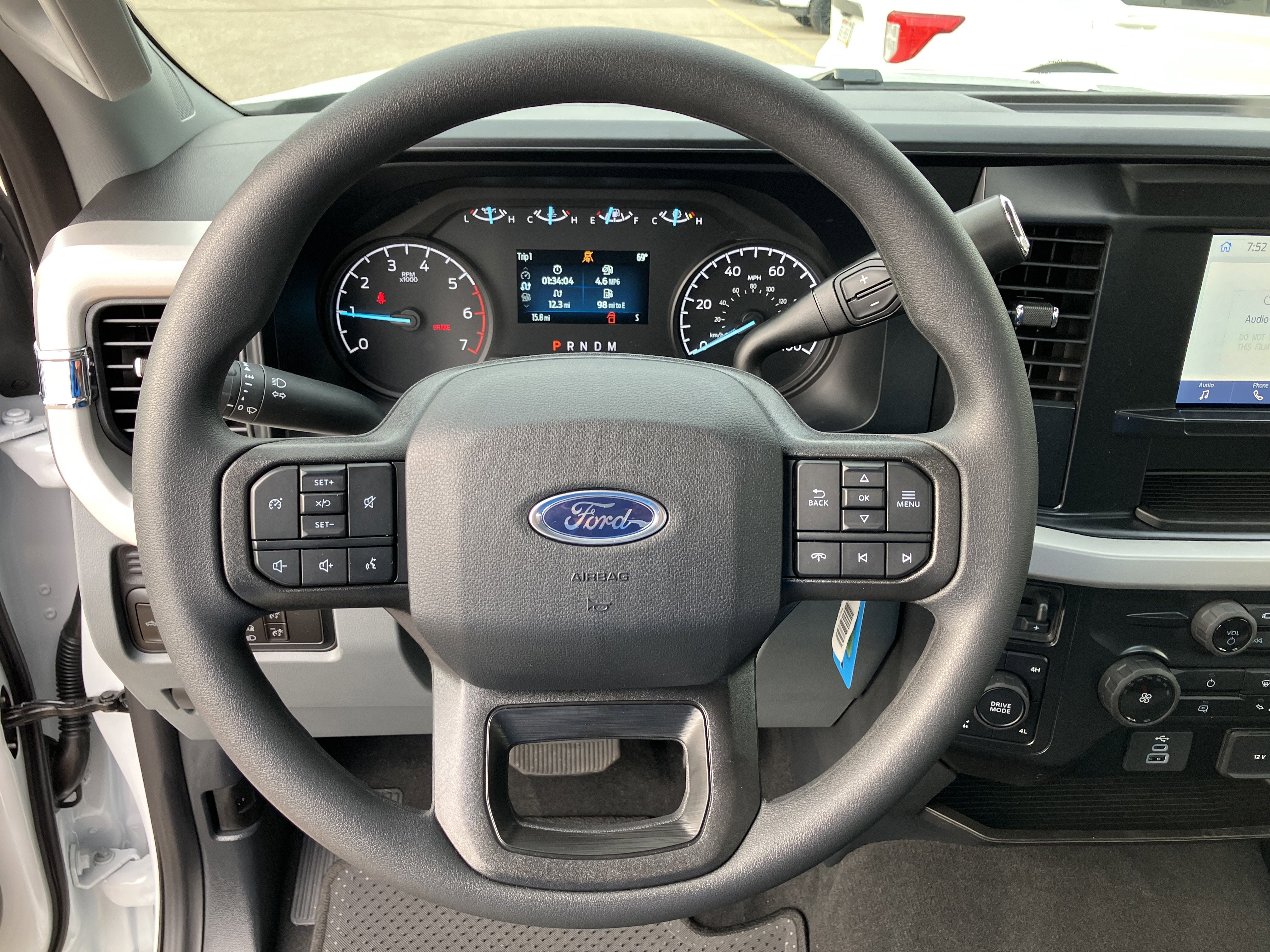 2025 Ford Super Duty F-350 SRW F-350® XL