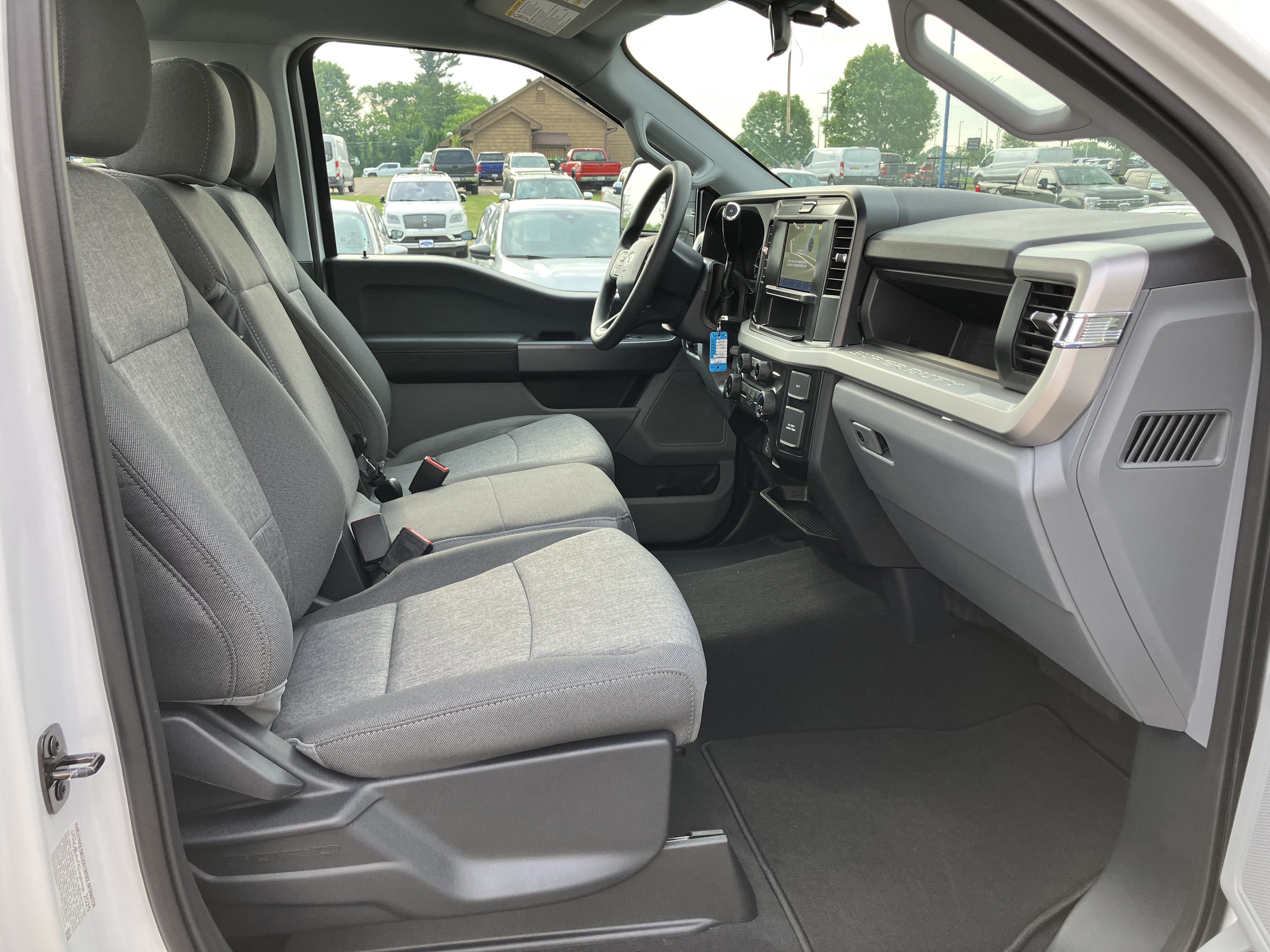 2025 Ford Super Duty F-350 SRW F-350® XL