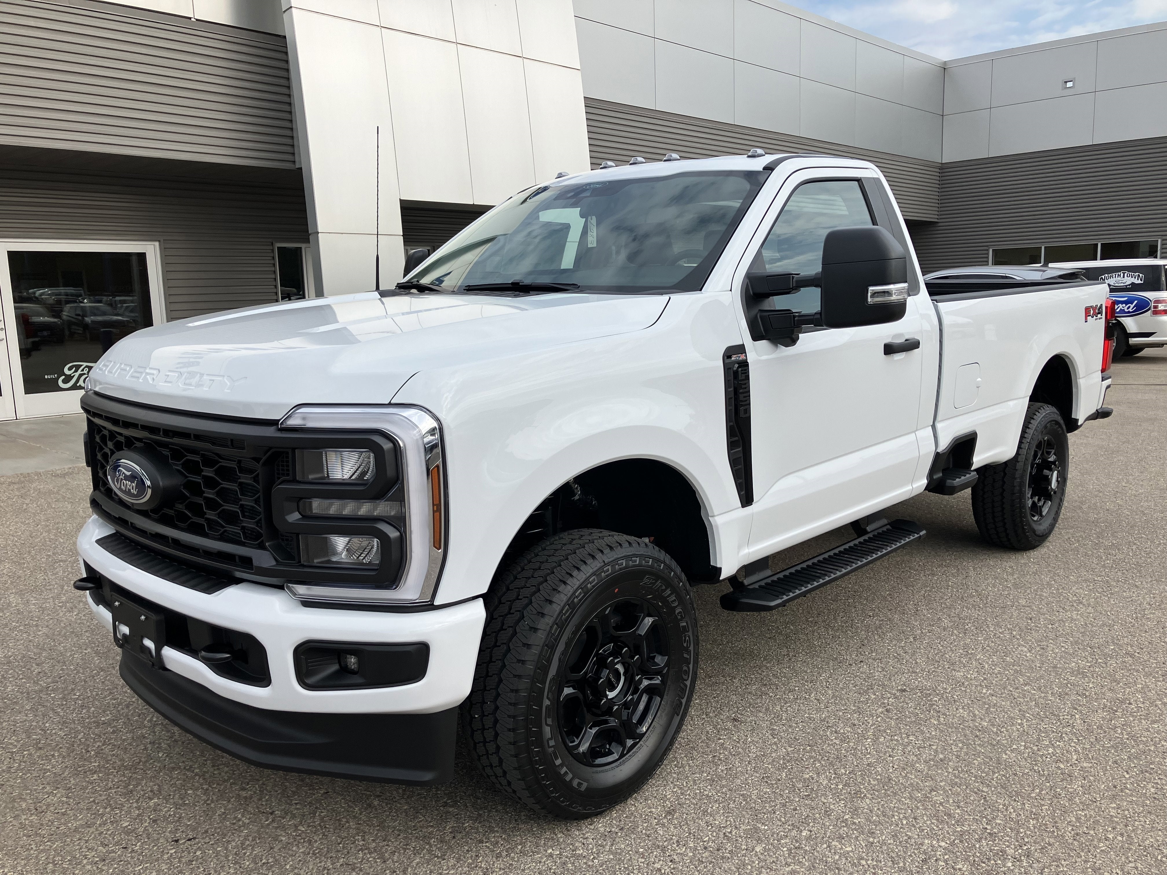2025 Ford Super Duty F-350 SRW F-350® XL