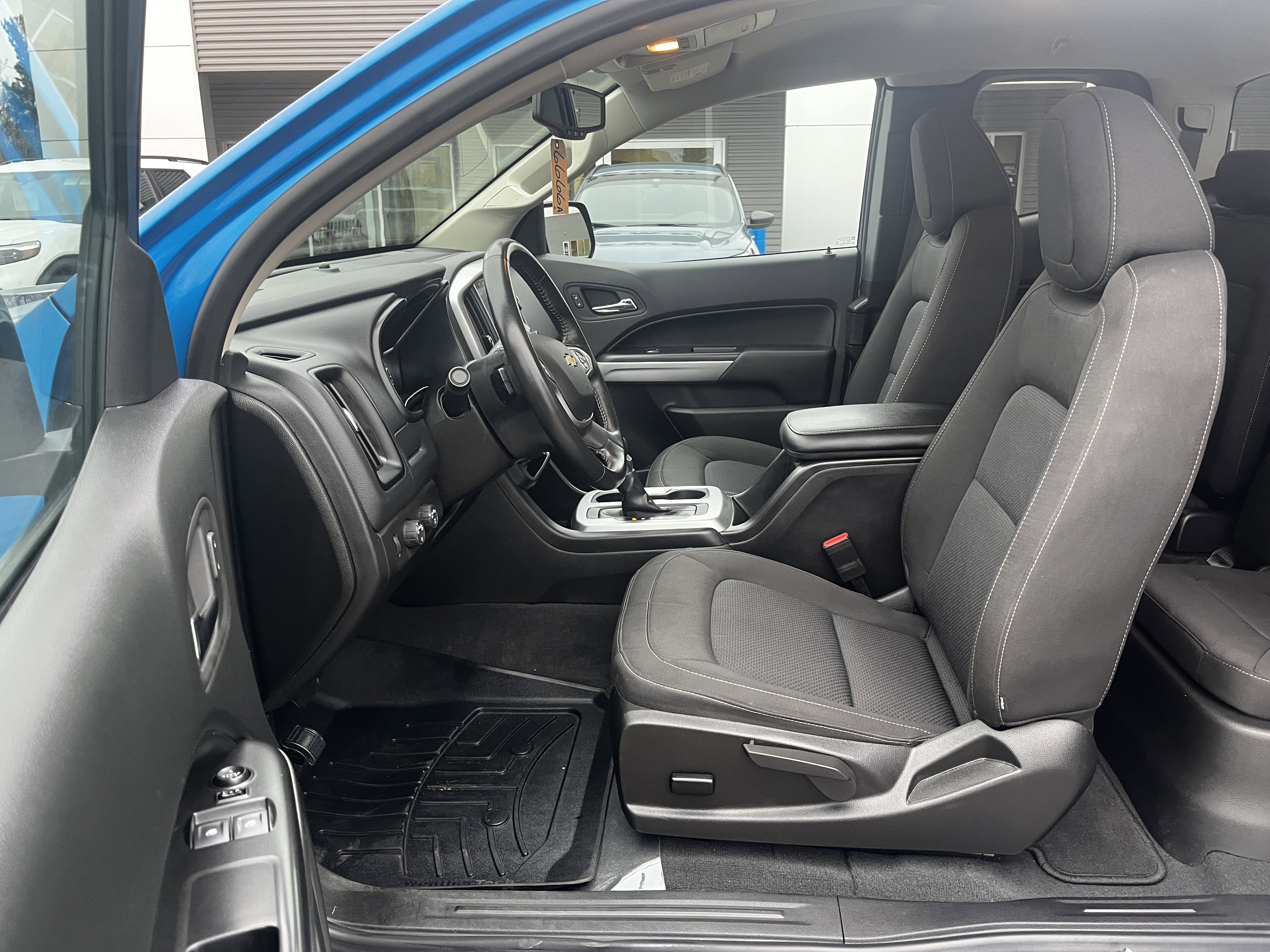 2022 Chevrolet Colorado 4WD LT