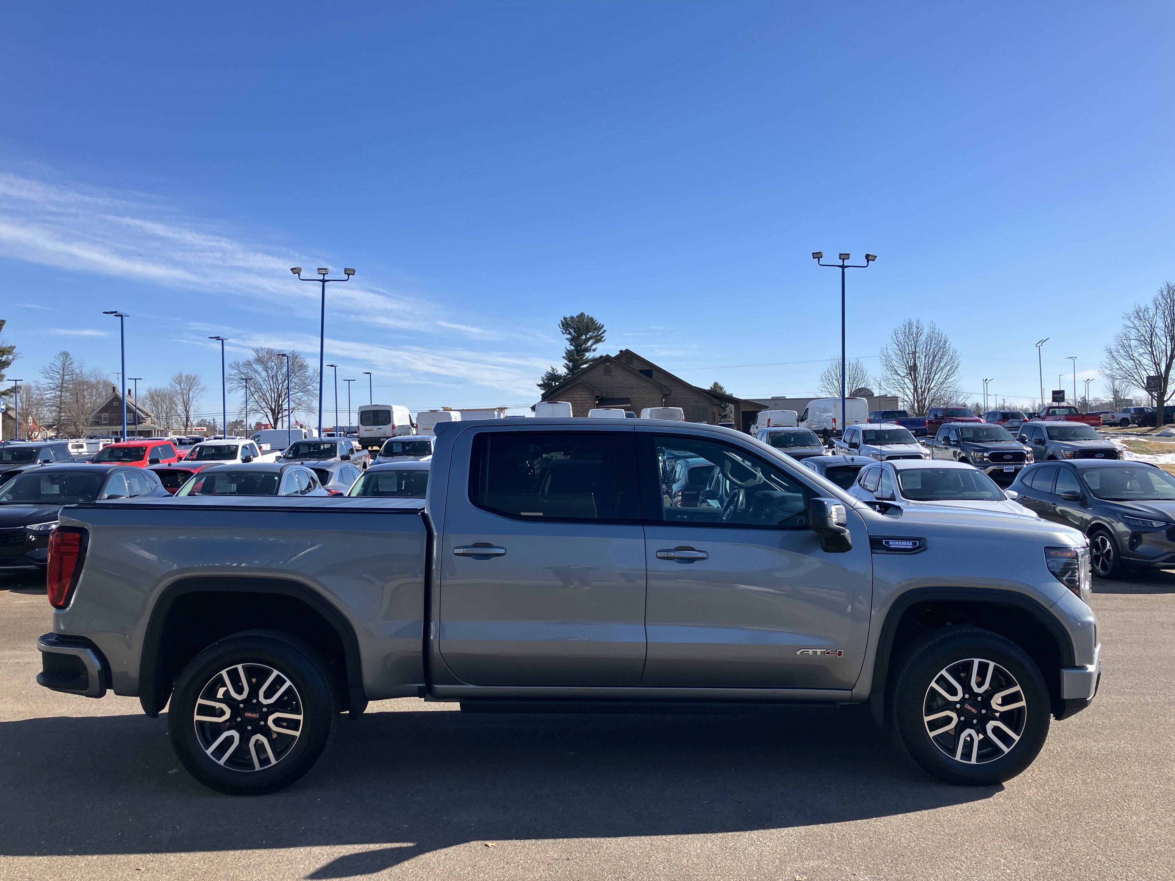 2023 GMC Sierra 1500 AT4