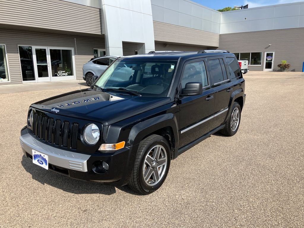 Used 2009 Jeep Patriot Limited with VIN 1J4FF48BX9D201040 for sale in Menomonie, WI