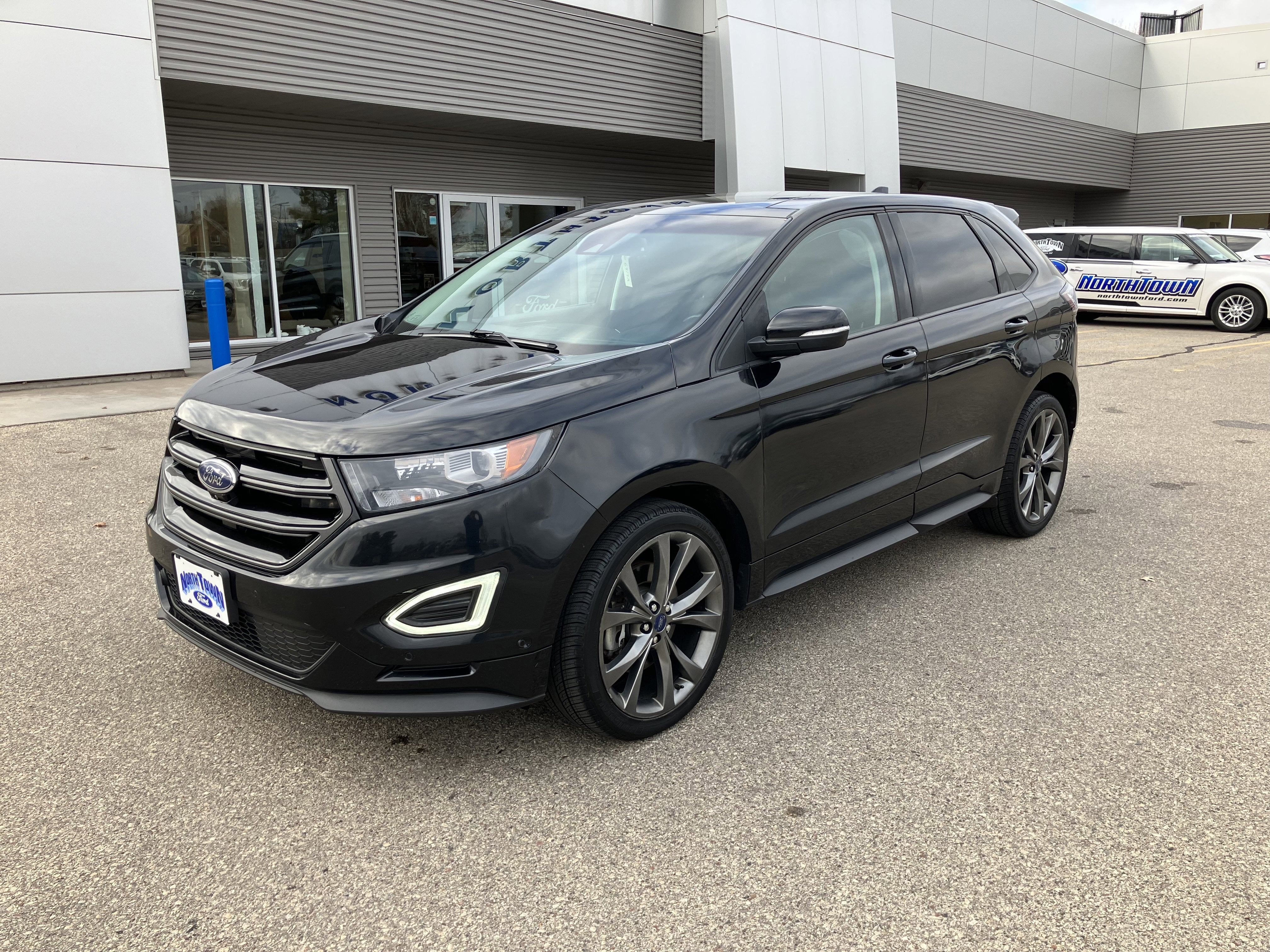 2016 Ford Edge Sport