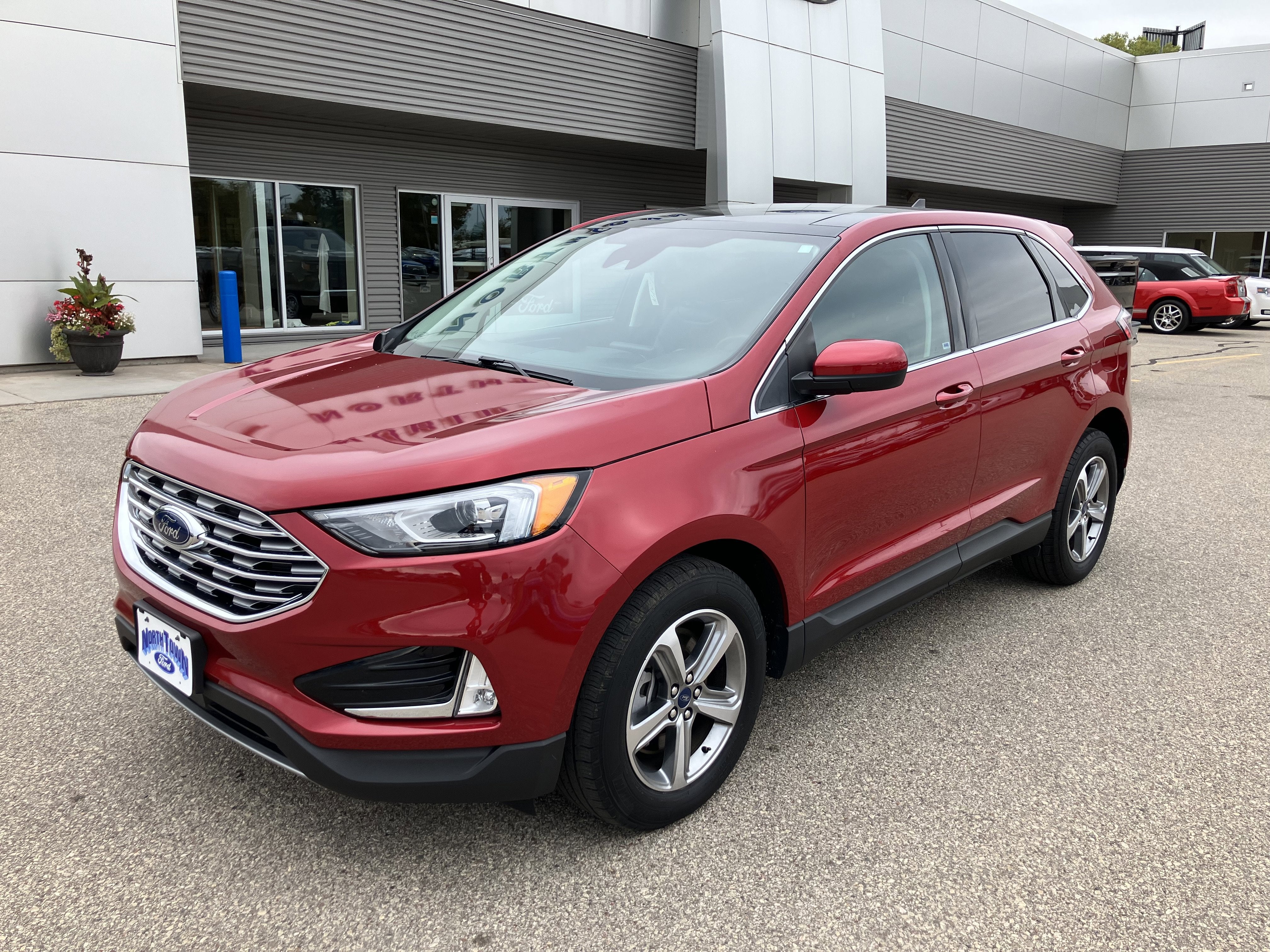 2022 Ford Edge SEL
